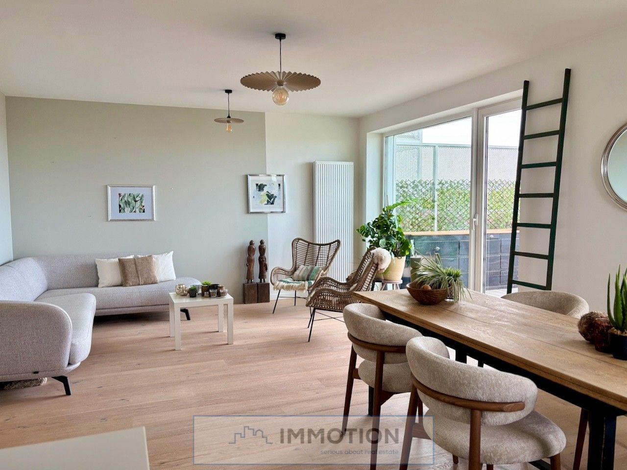 Comfortabel wonen met adembenemend uitzicht over de Leie en Kortrijk foto {{pictureIndex}}