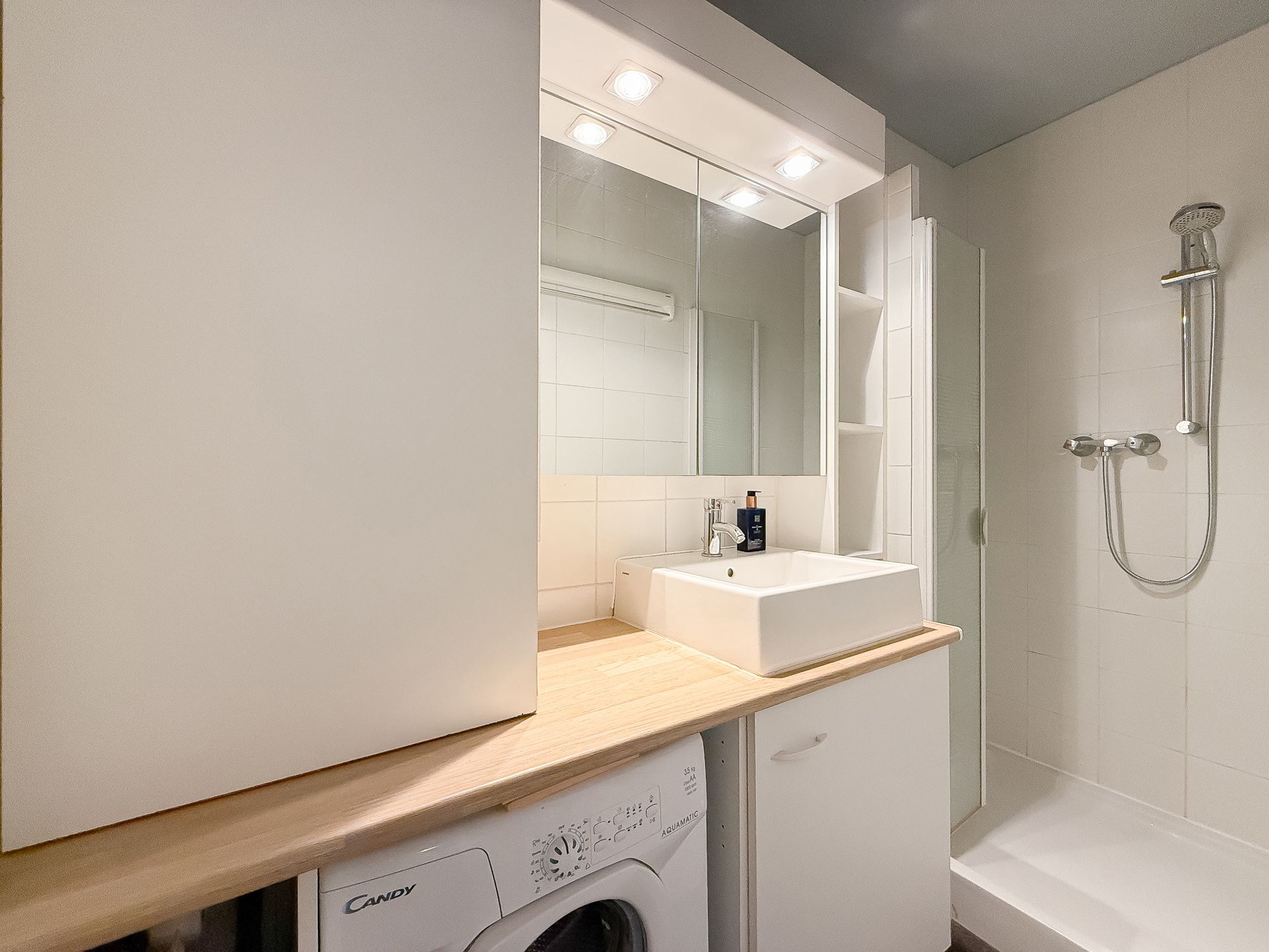 Instapklaar HOEKAPPARTEMENT aan de Wandeldijk en het Zwin... foto 16