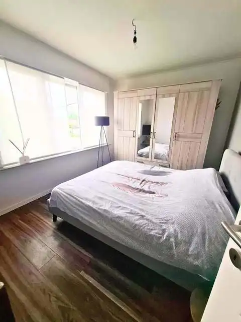 Comfortabele koppelwoning met 3 slaapkamers, GARAGE en TUIN te huur in Lichtervelde foto 6