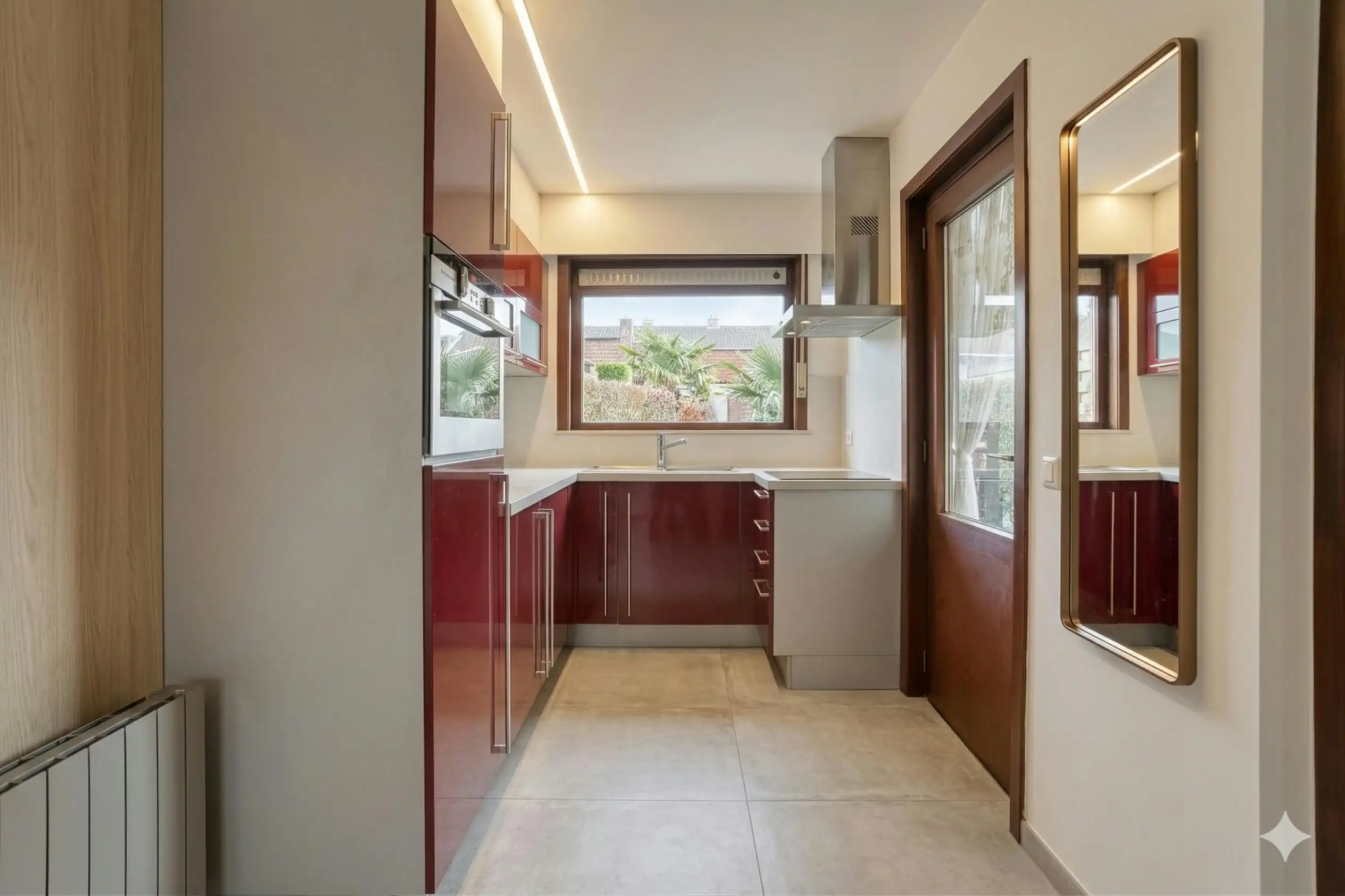 Gezinswoning met 3 slaapkamers en tuin te koop in Roeselare foto 9