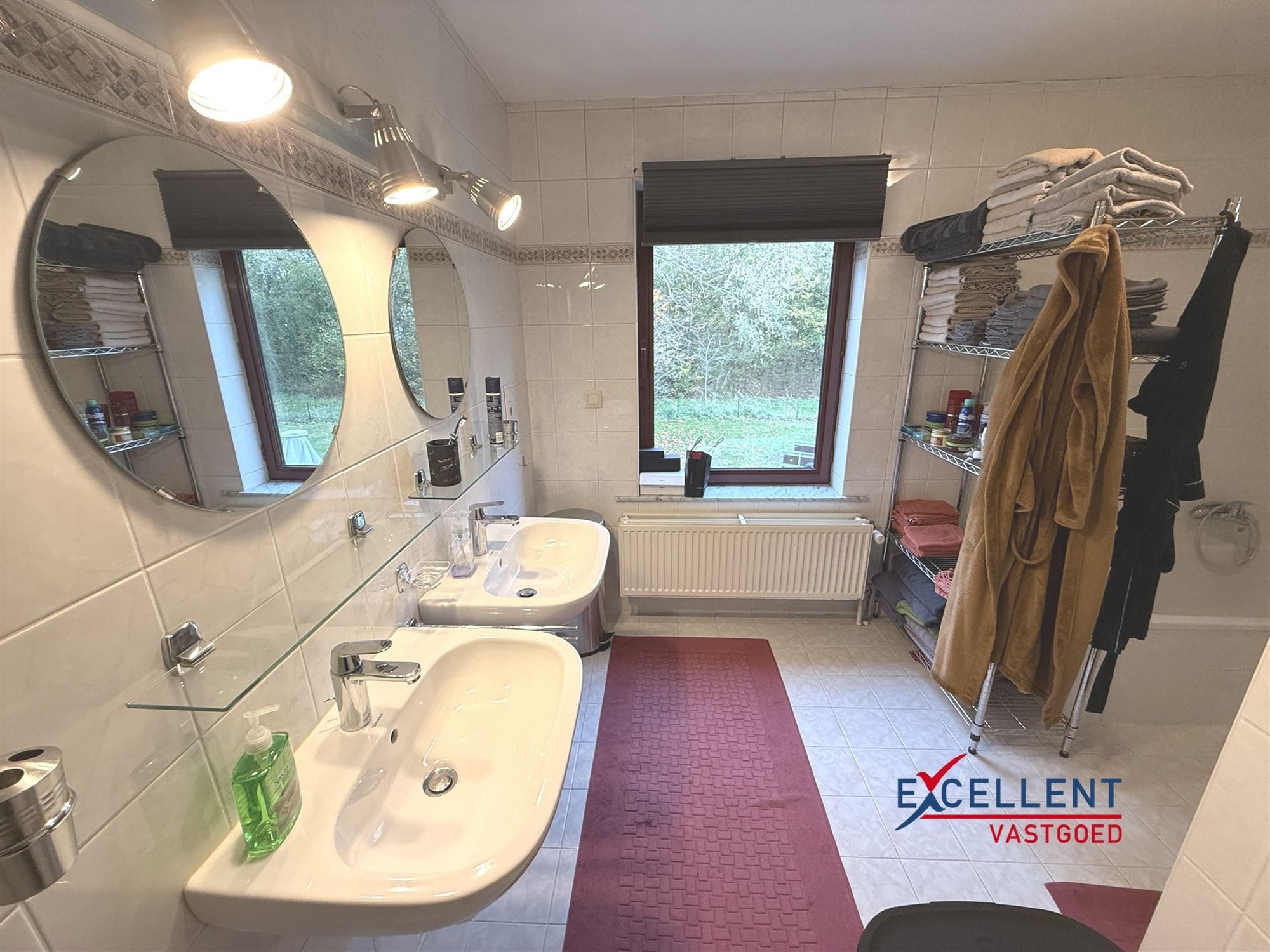 Rustig gelegen ruime villa te huur te Deinze! foto 10