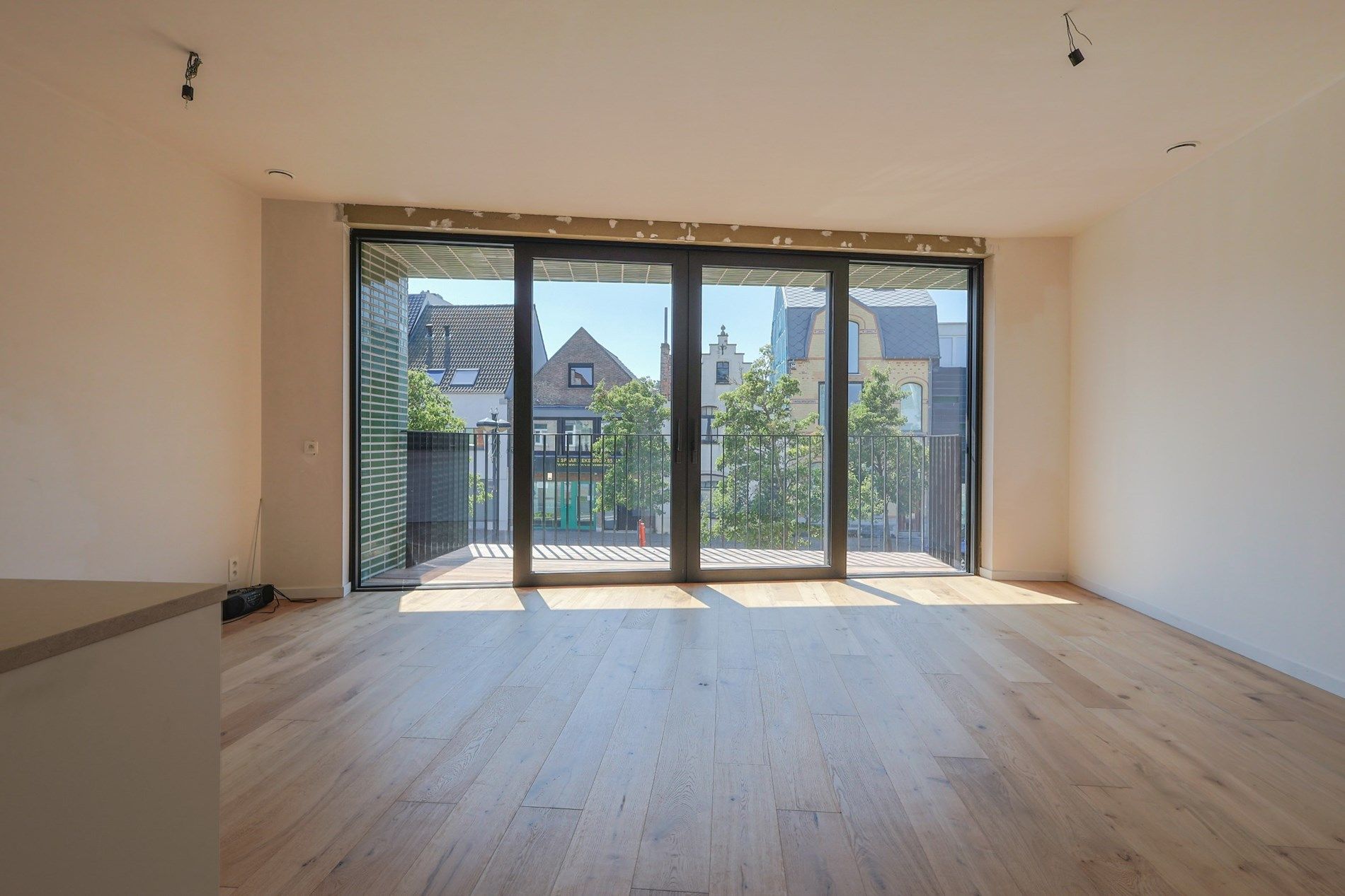 Nieuwbouw appartement met 2 slaapkamers en een garagebox te huur op jaarbasis foto 3