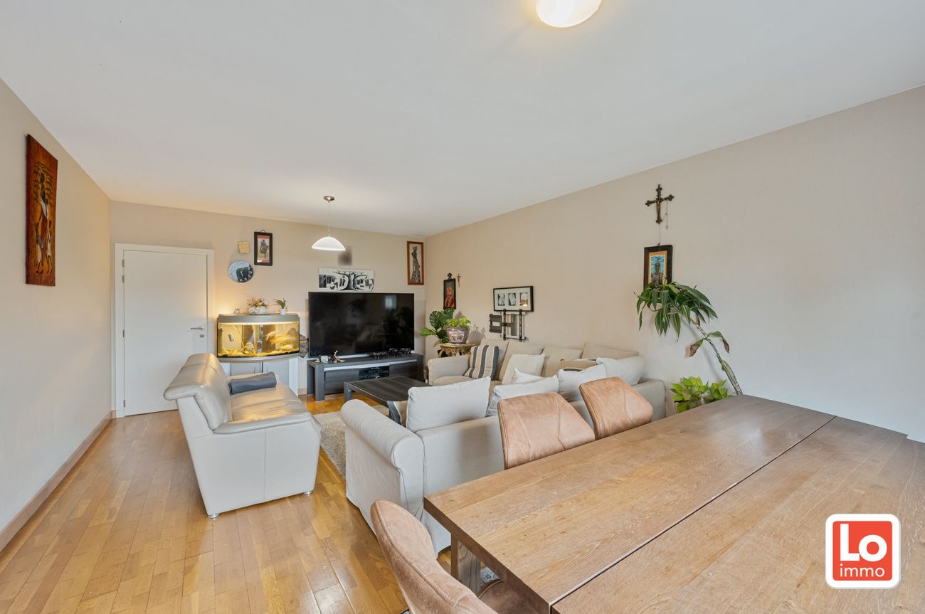 Instap klaar gelijkvloers appartement met garage in het hartje van Lochristi! foto 4