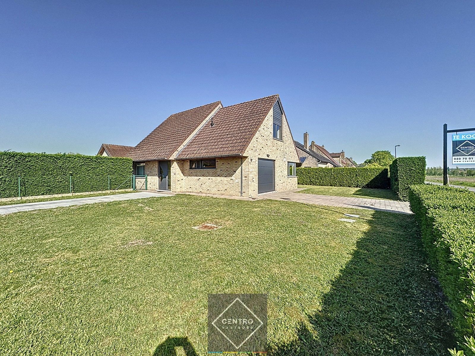 Instapklare lichtrijke VILLA met 3 slpks, garage en leuke tuin! foto 21