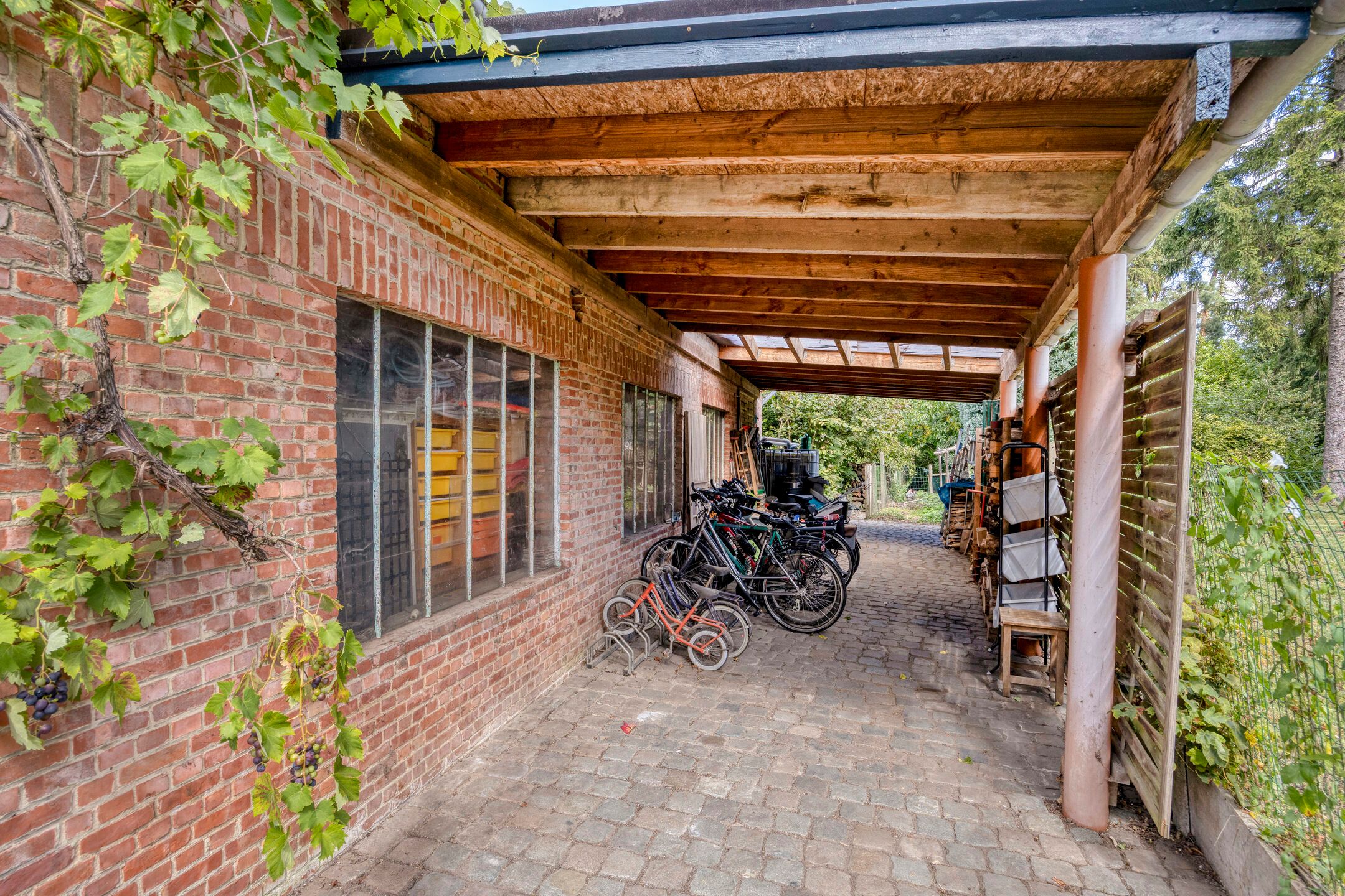 Authentieke woning in het centrum van Lubbeek foto 24