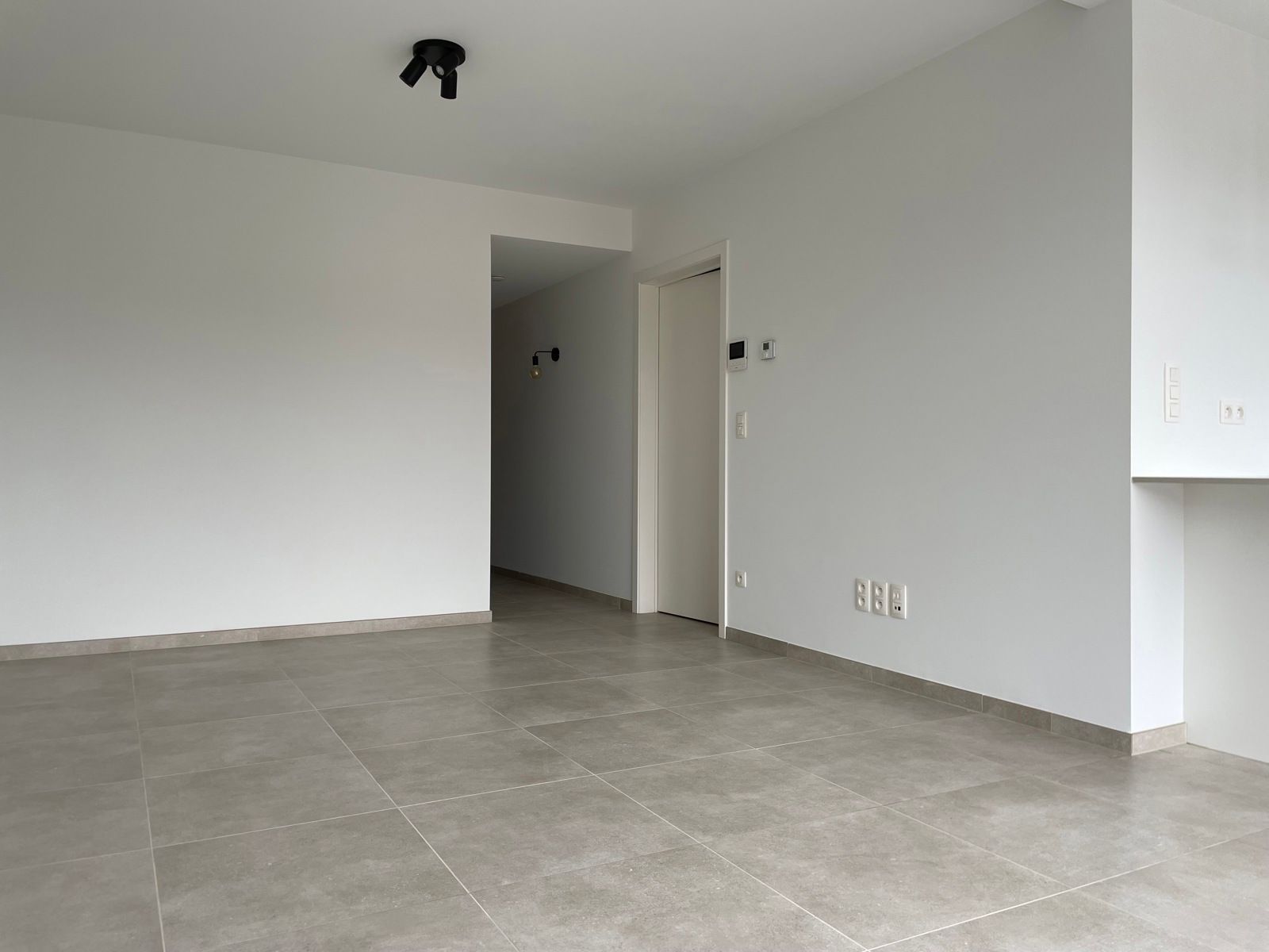 Ontdek dit recent appartement met private zonnepanelen! foto 8