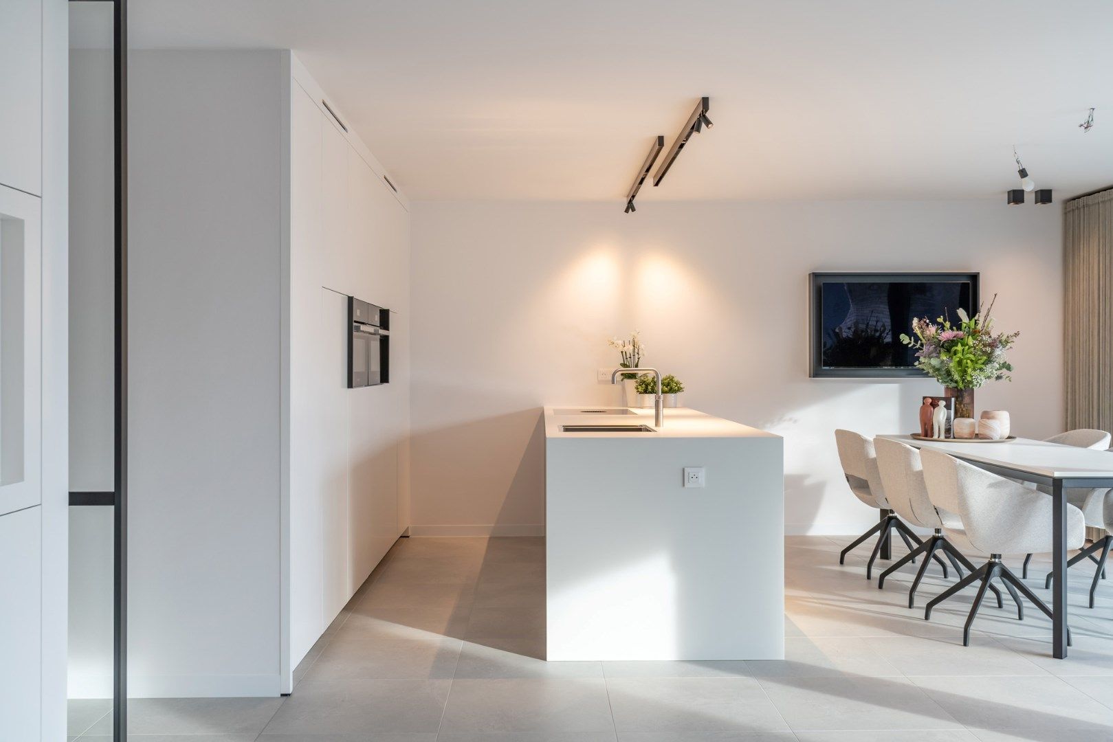 Exclusief luxe appartement in het centrum van Genk foto 18