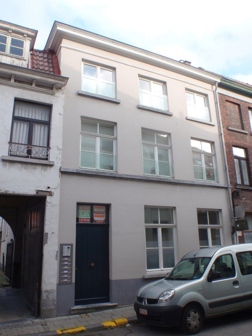 ()=>{if(producerUpdateValueVersion(node),producerAccessed(node),node.value===ERRORED)throw node.error;return node.value} Beenhouwersstraat 44 -/03.01 - 8000 Brugge