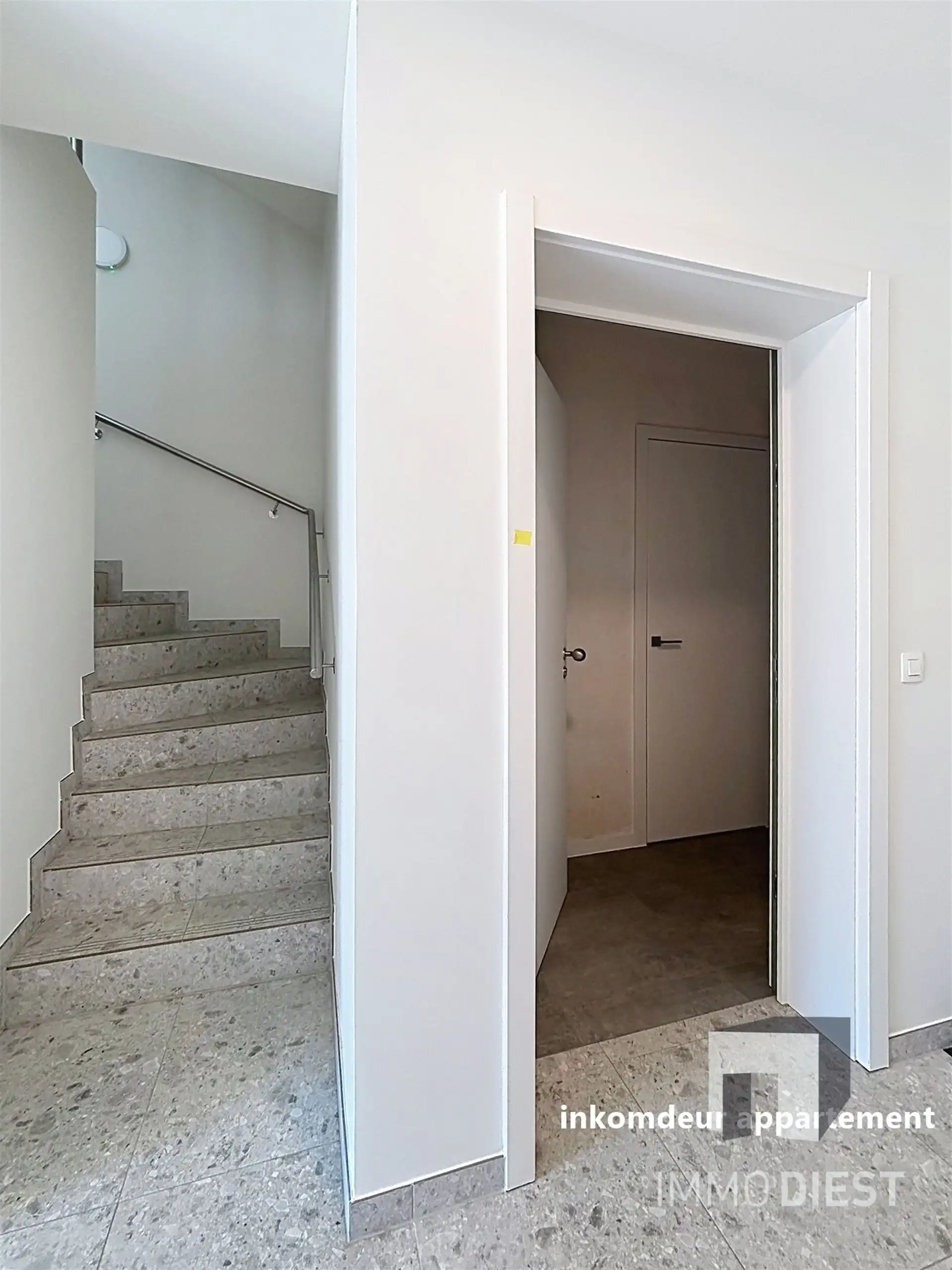 Gelijkvloers appartement met 2 slaapkamers. foto 22
