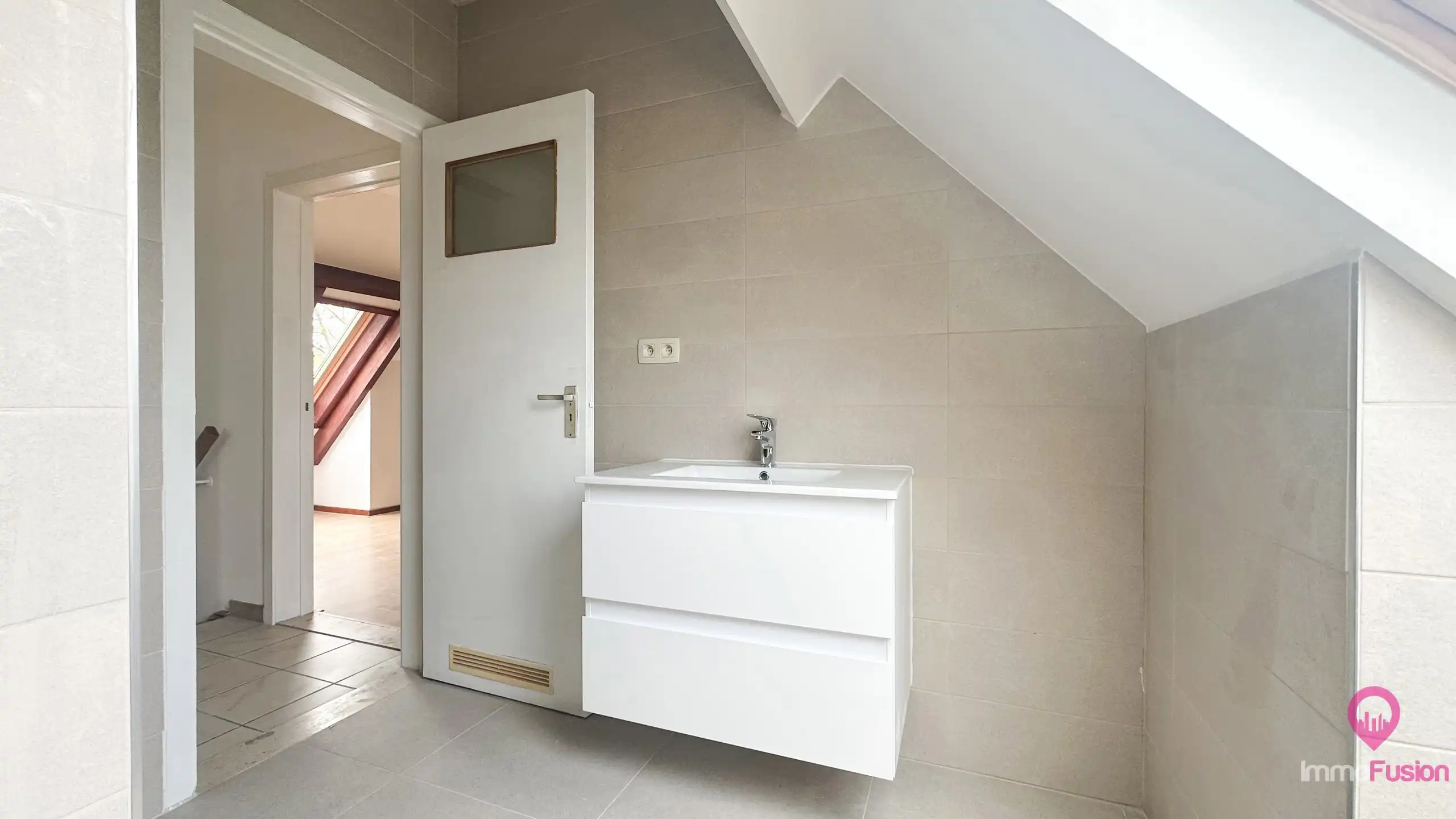 mooie gezinswoning met 3 slaapkamers en tuin foto 16