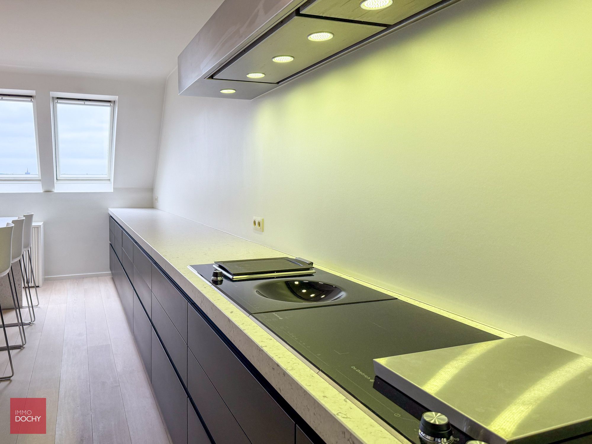 Centraal gelegen heel mooi ingericht appartement | Stormestraat foto 7