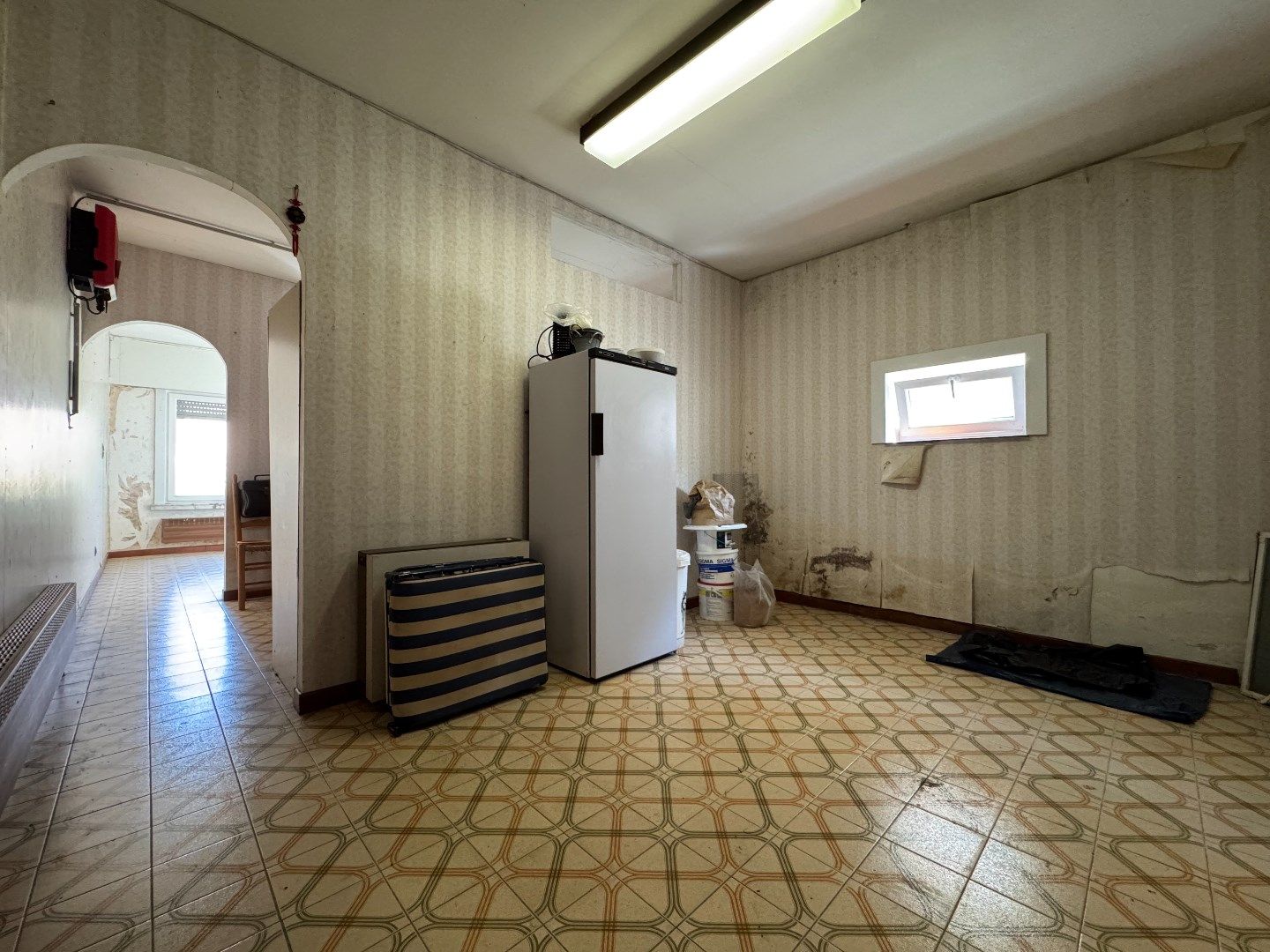 zeer ruime 4-gevelwoning met achterliggend landgebouw gelegen op een mooi perceel van +/- 5952 m² foto 10