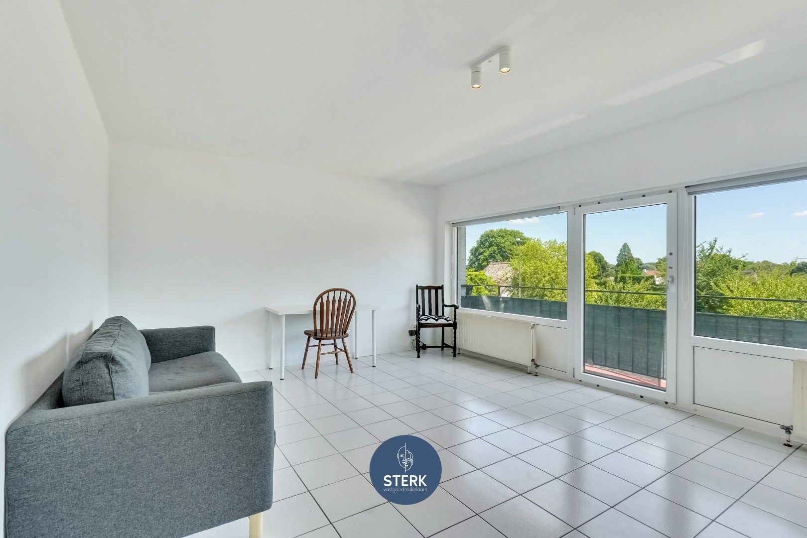 VERHUURD APPARTEMENT AAN EEN HOOG RENDEMENT TE SMEERMAAS !  foto 2