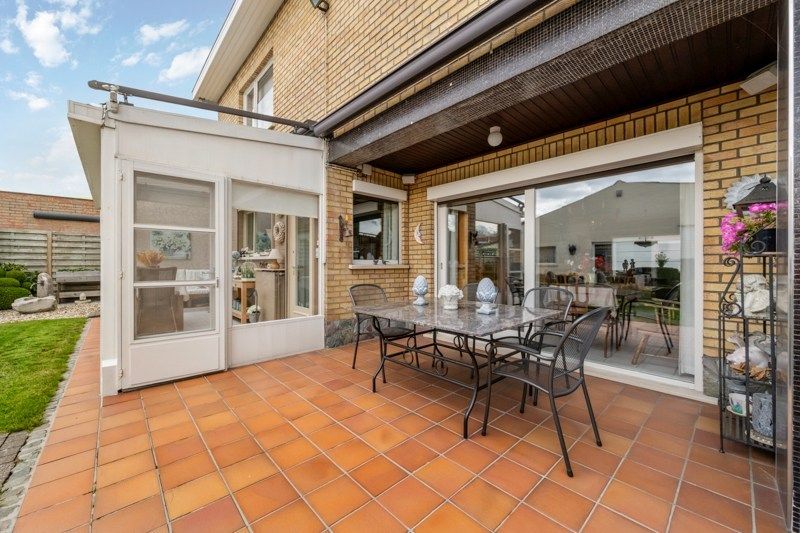 Veelzijdige villa met garage, werkplaats en 4 slaapkamers in Jabbeke foto 24