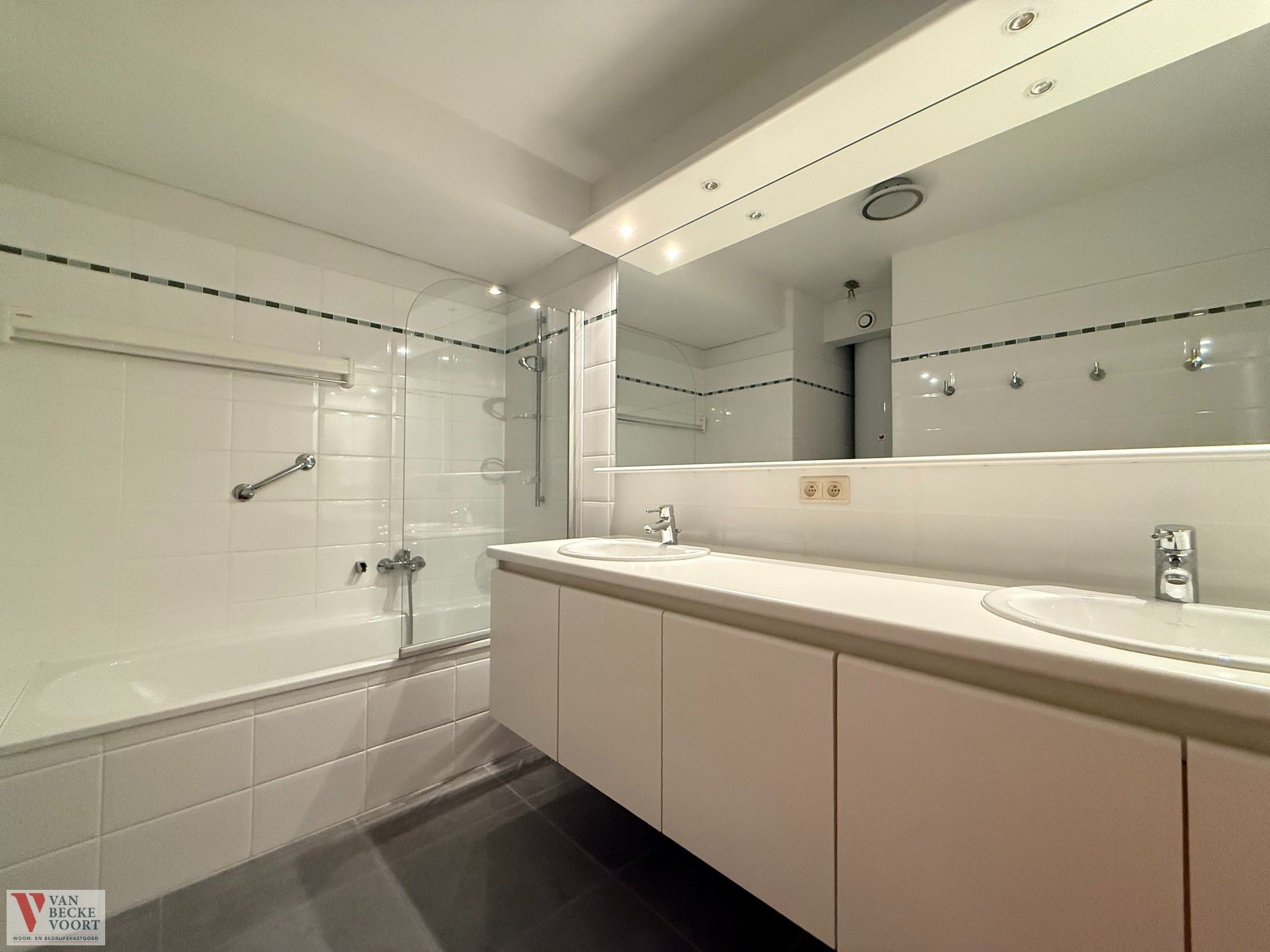 Appartement met verzicht op de Visserskaai foto 12