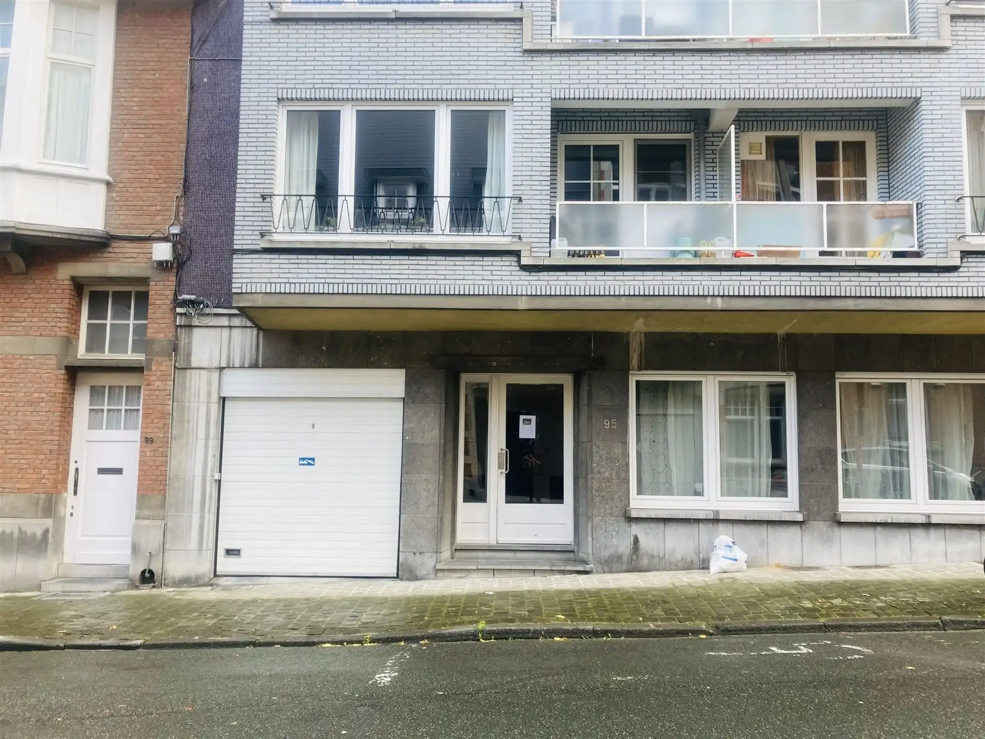 1SK gerenoveerd apartement met balcons - Schaerbeek  foto 13