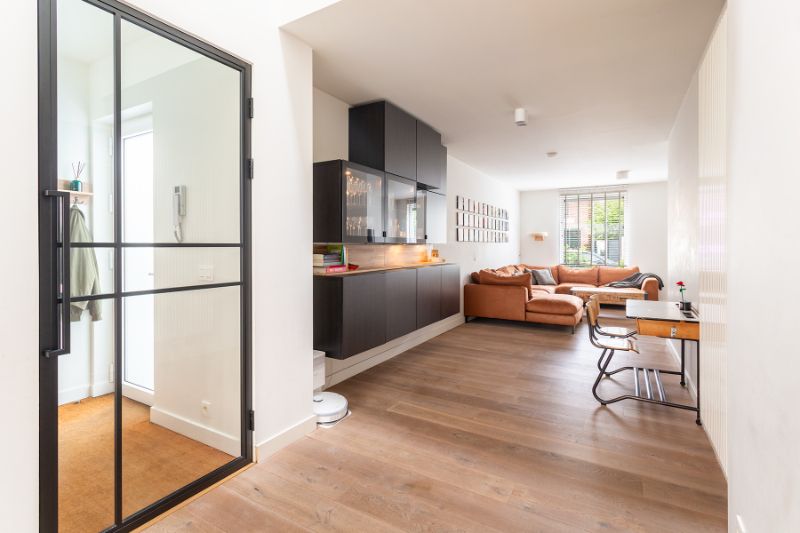 Prachtige instapklare woning met zee van ruimte, ruime tuin!!! foto 12
