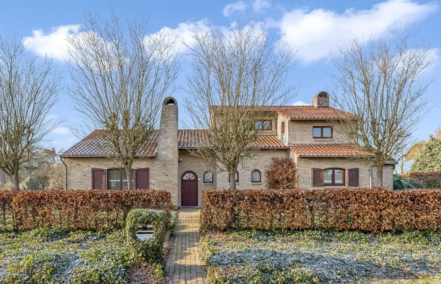 Woning met 4 slpkmrs op toplocatie foto {{pictureIndex}}