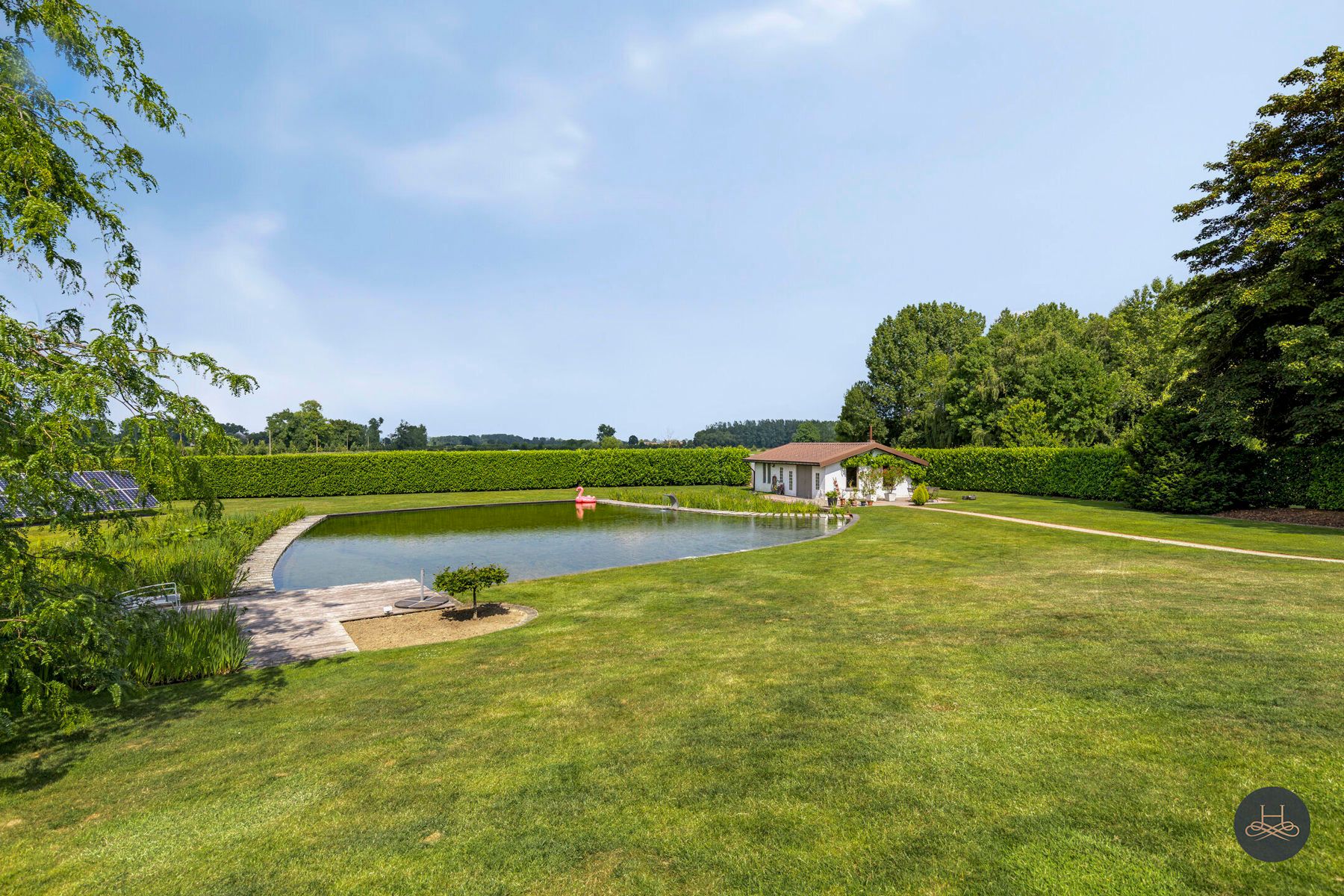 Charmante villa met open uitzicht en zwemvijver foto 24