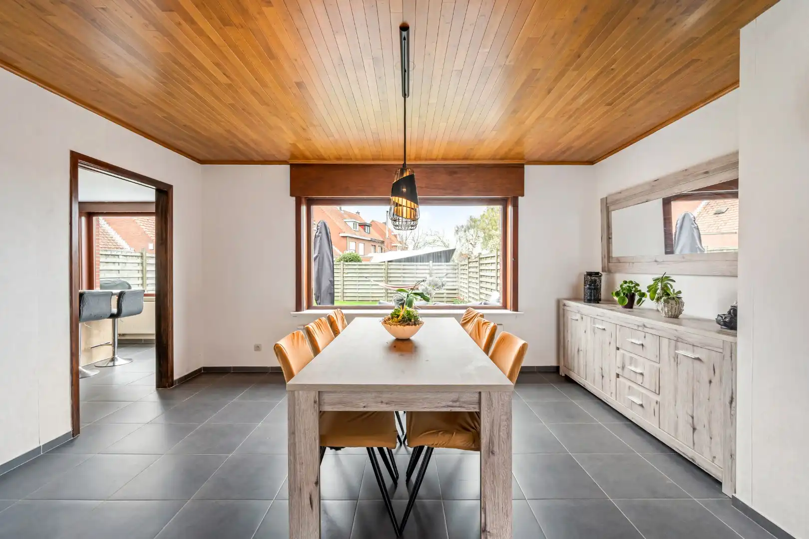 Instapklare woning met 3, mogelijks 4 slaapkamers, garage en tuin in Lauwe foto 4