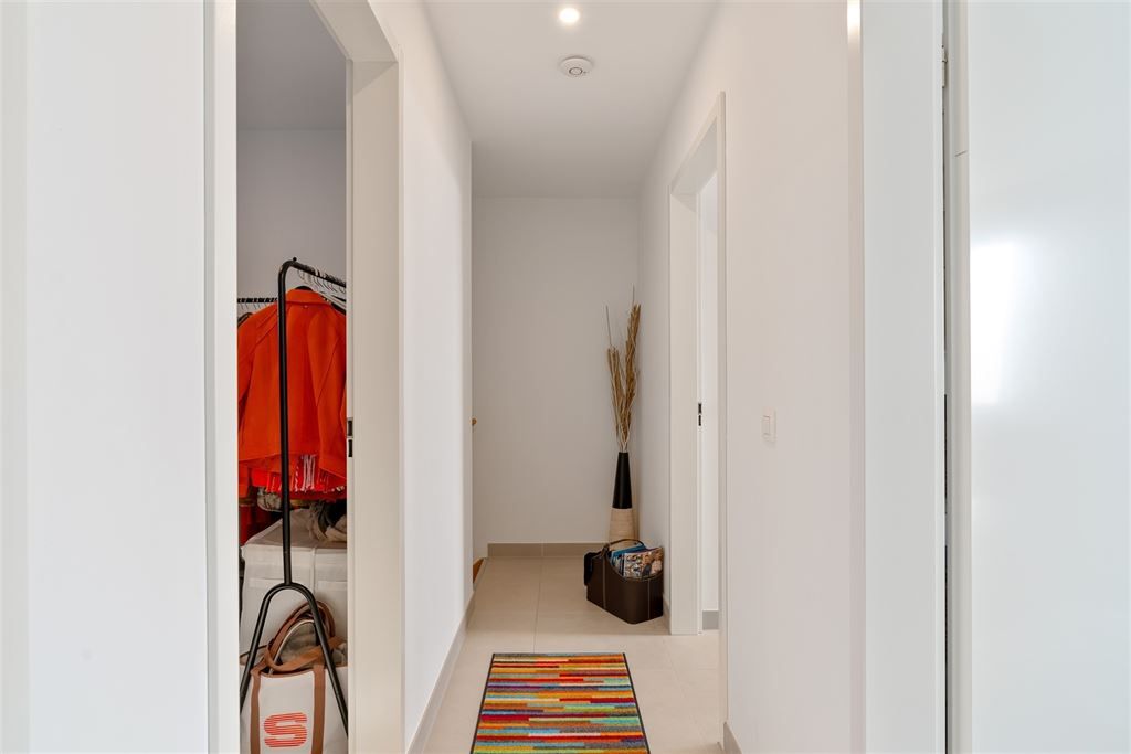Volledig instapklare nieuwbouwwoning (2% registratie!) foto 15