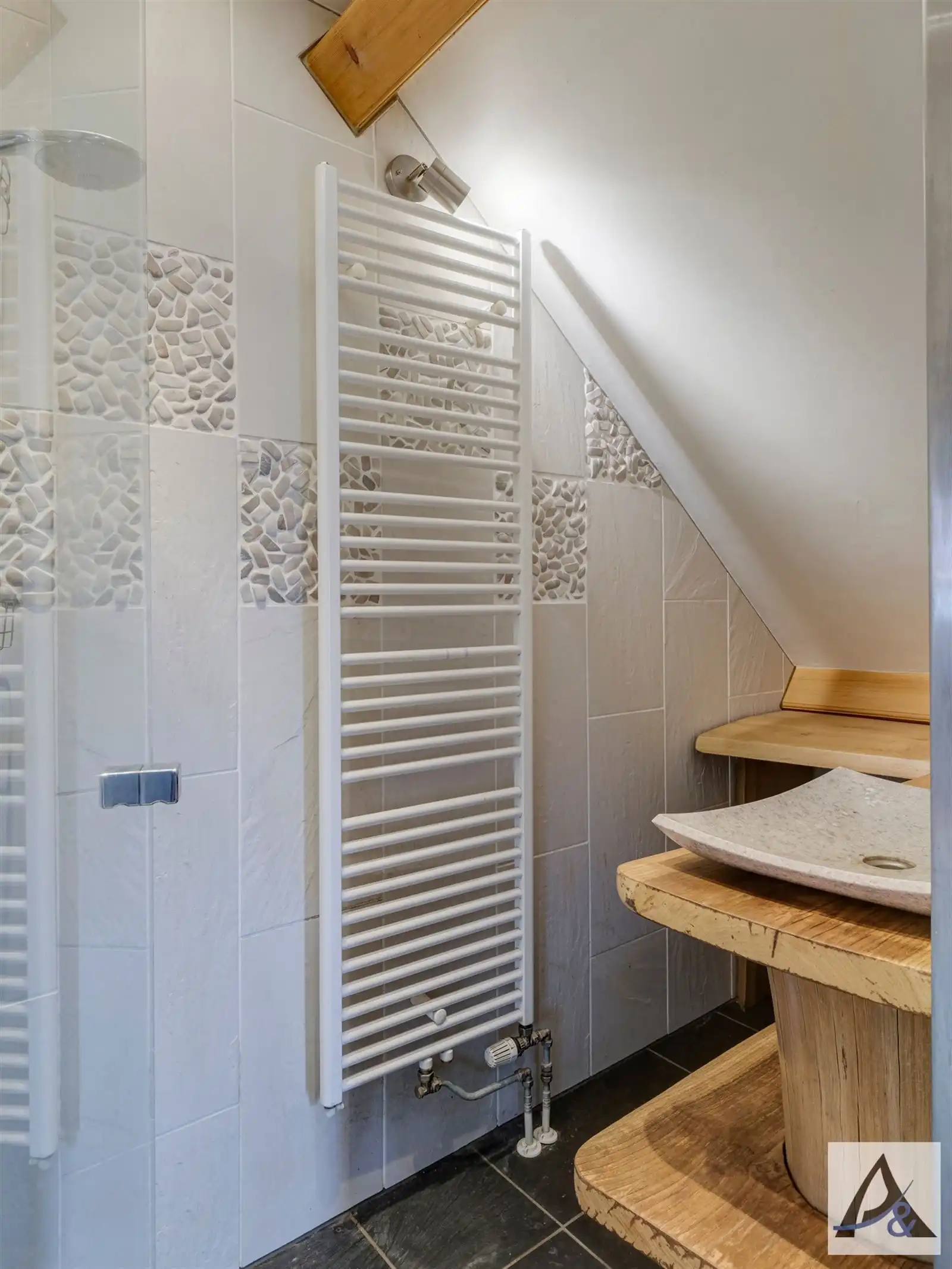 Bijzondere eigendom met woon- en werkmogelijkheden in het pittoreske Kessenich foto 41