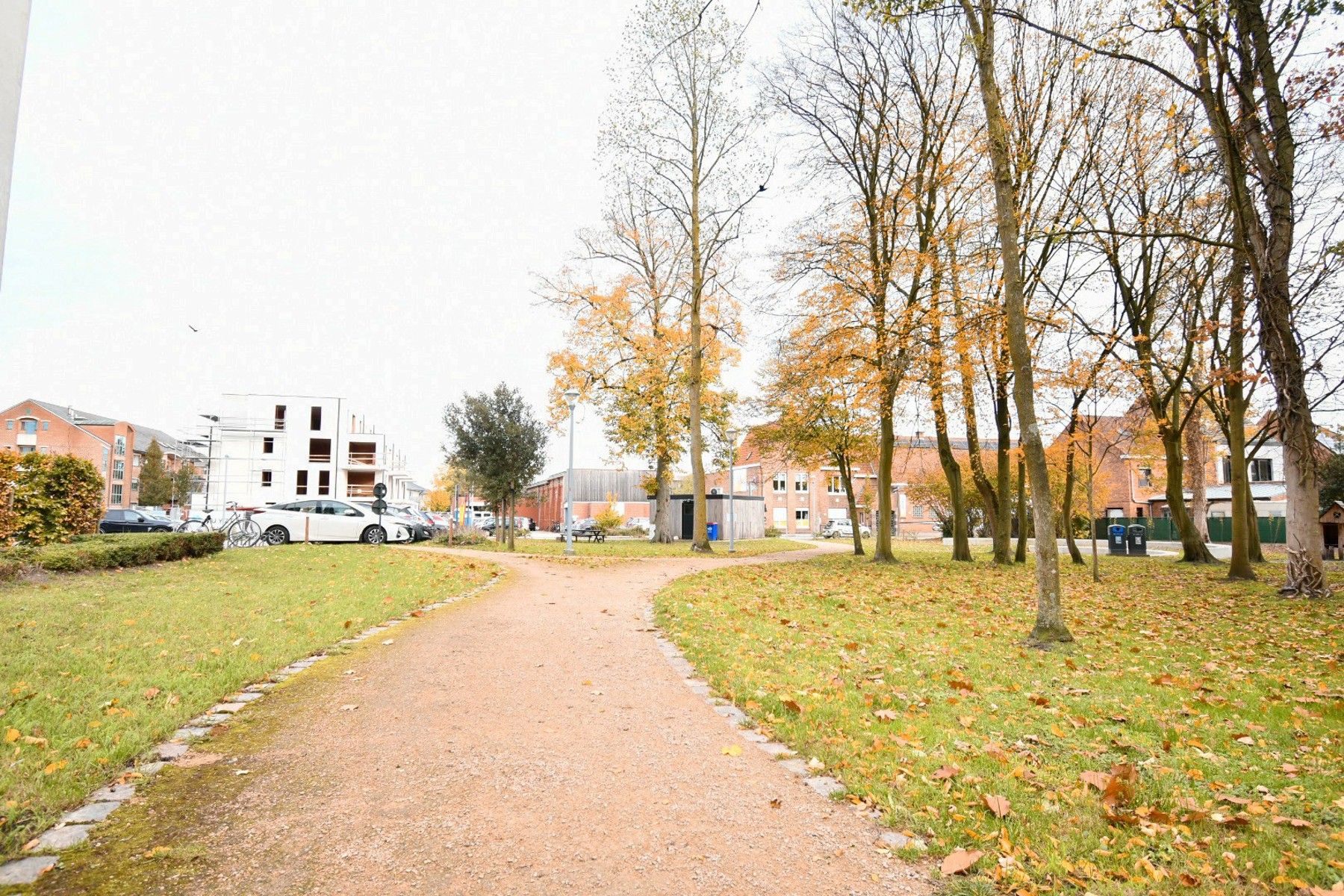 Knap nieuwbouwappartement met zonnig terras foto {{pictureIndex}}