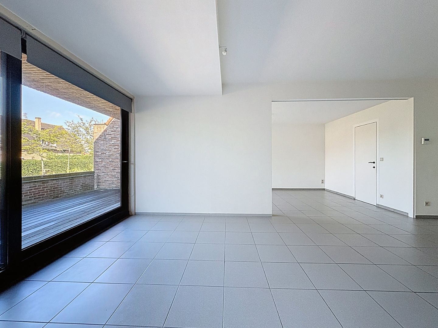 Ruim appartement met groot zongericht terras. foto 5