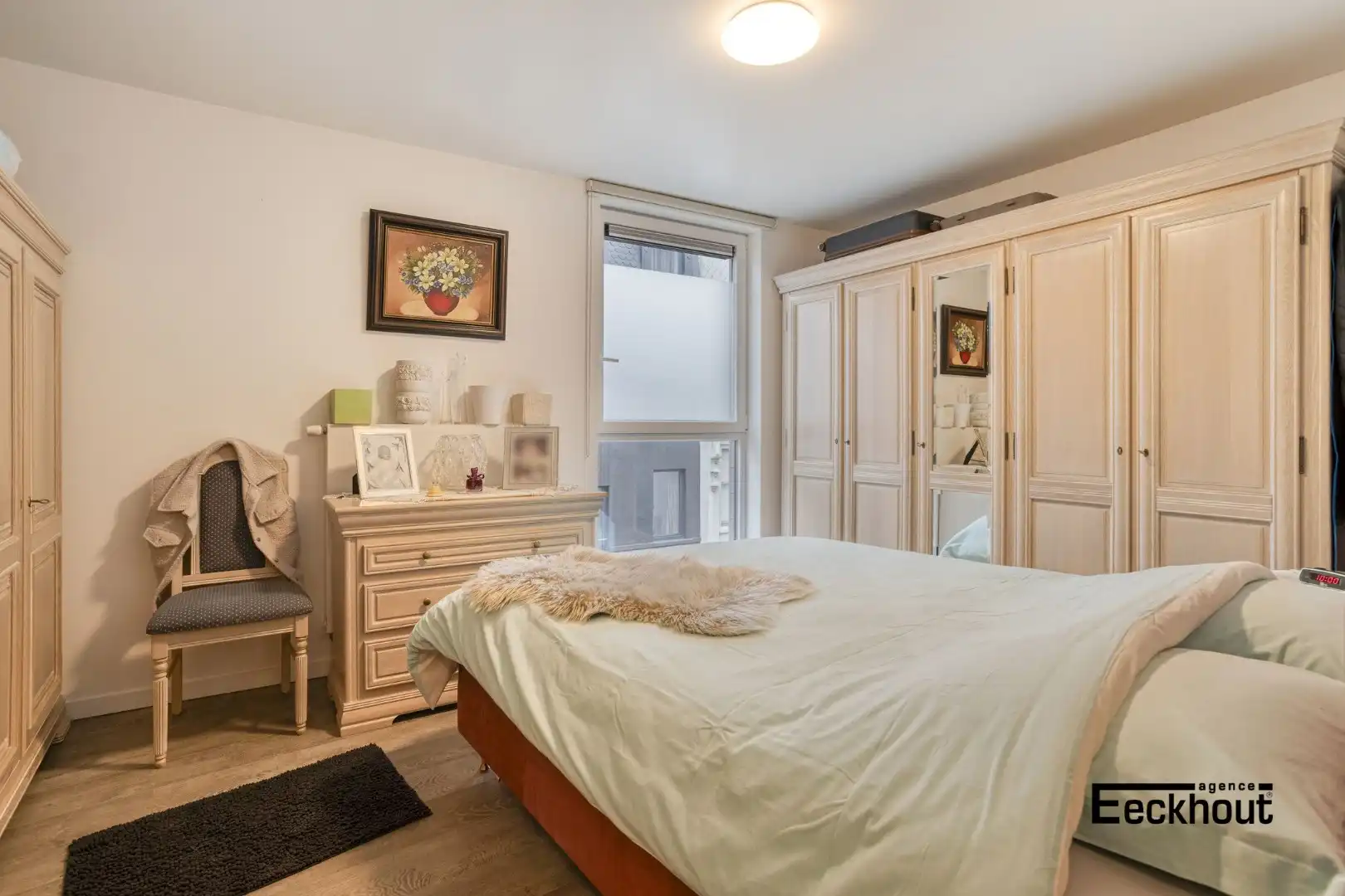 Ruim 2 slaapkamer appartement in het centrum van Oostende. foto 8