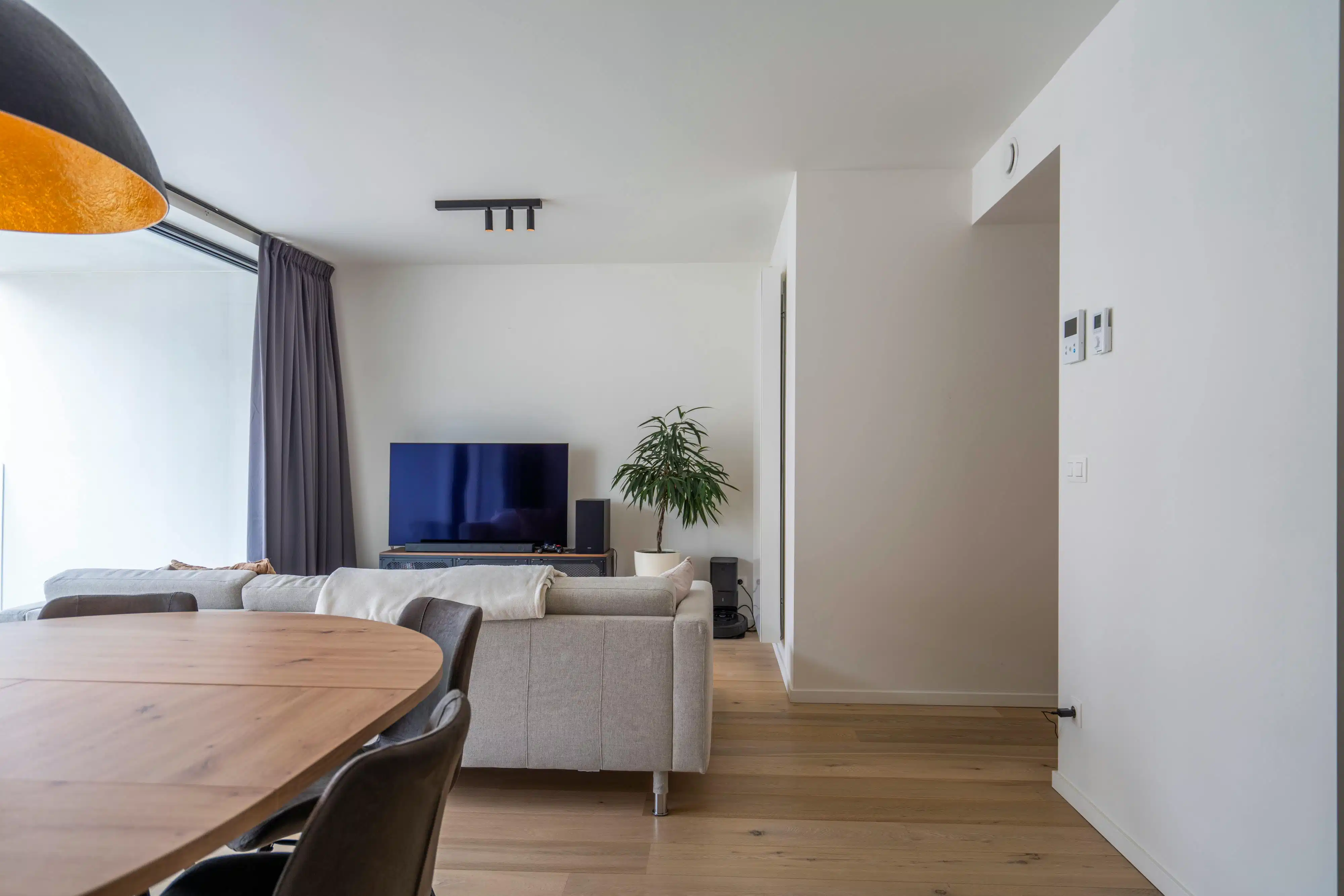 Recent appartement nabij het centrum te koop in Waregem foto {{pictureIndex}}