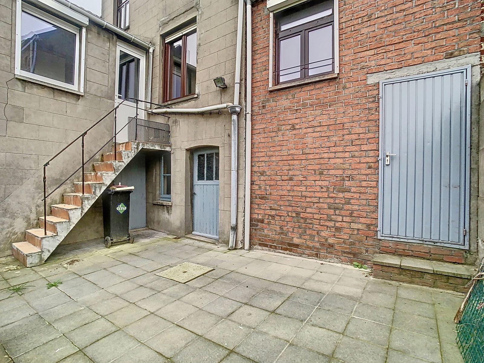 Ruime woning met 3 SLPK, tuin én garage! foto 16