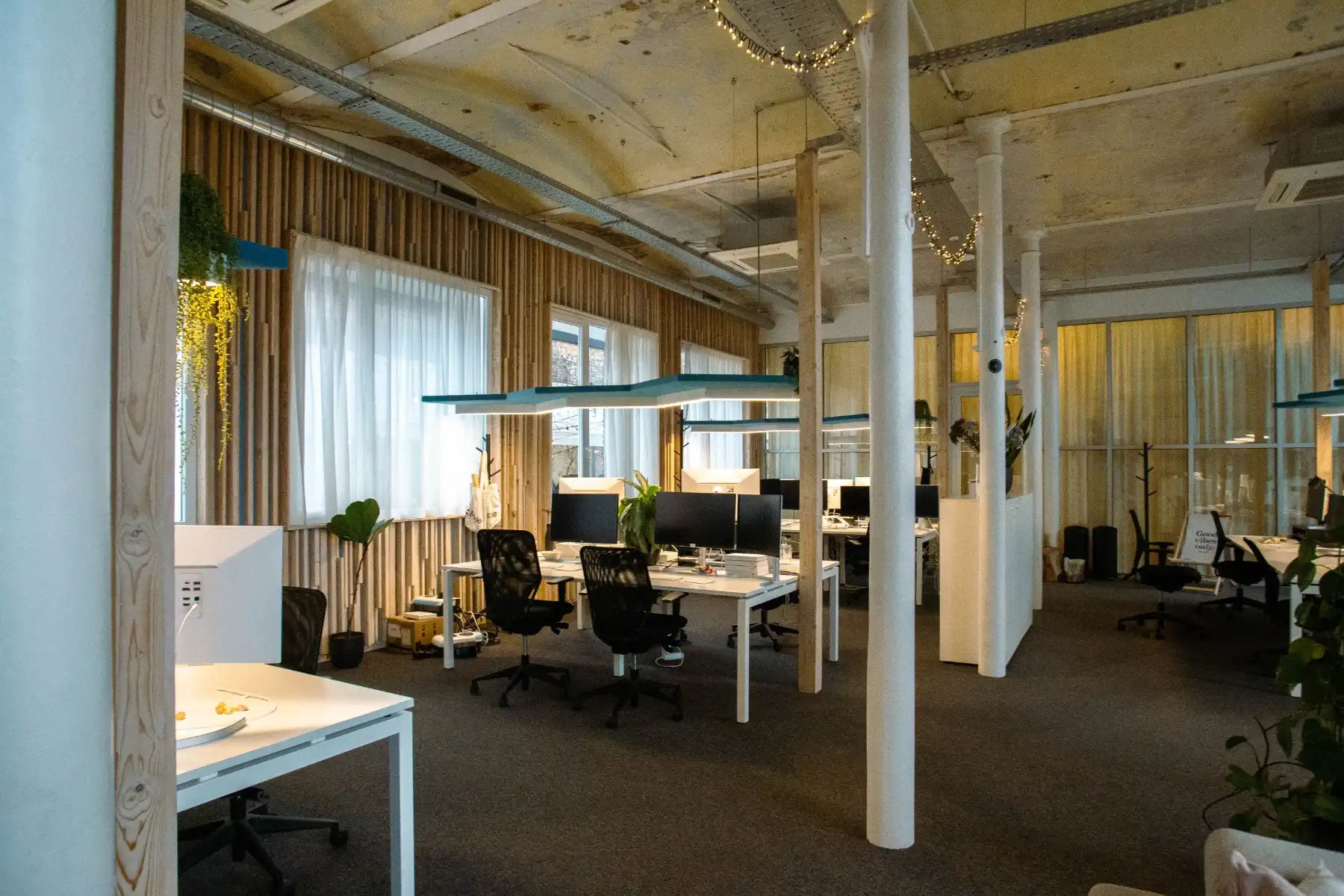 Kantoren in business center WATT Factory foto {{pictureIndex}}