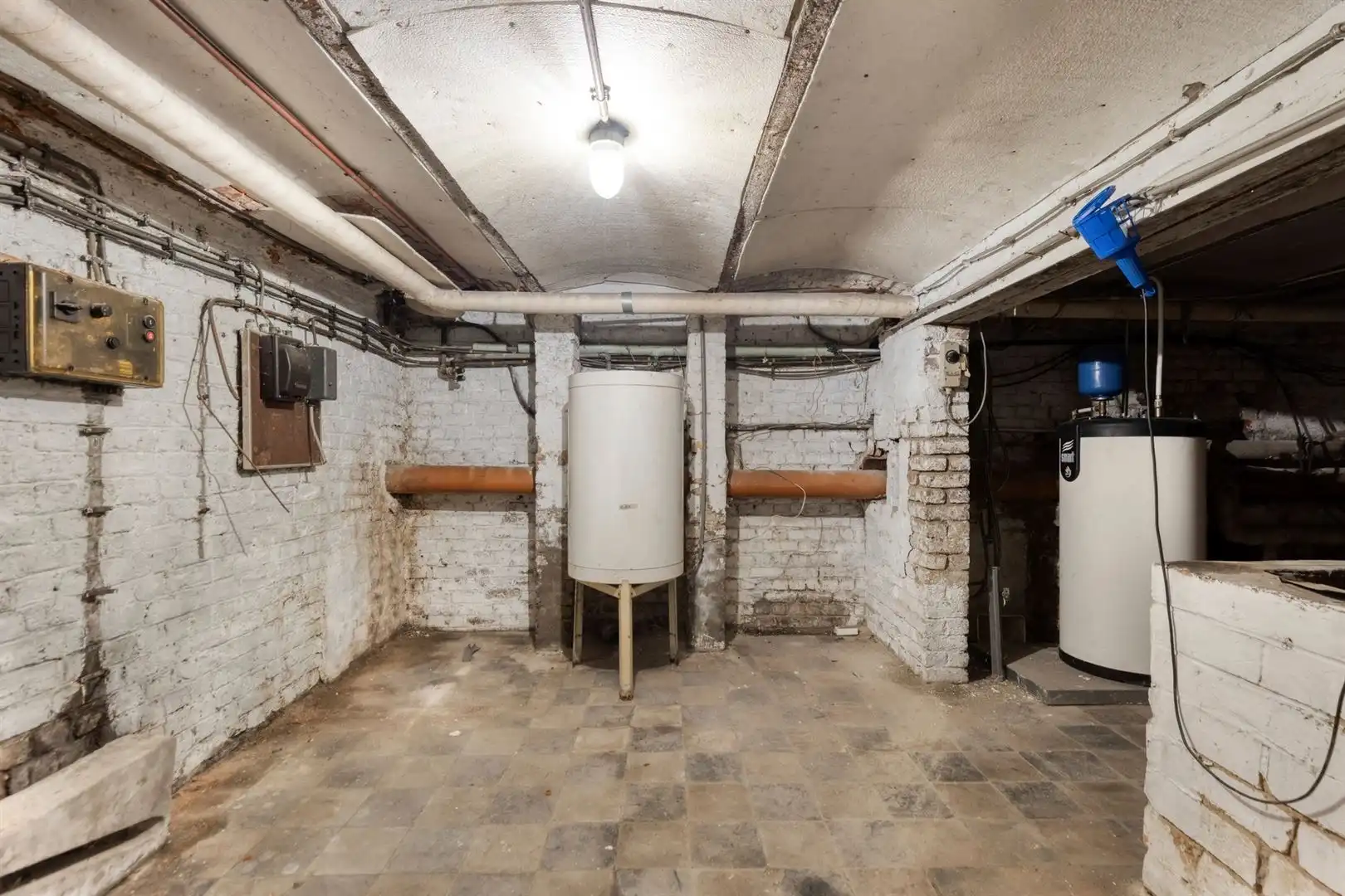 Te renoveren bel-étage met garage en 4 slaapkamers gelegen aan het station van Gent. foto 22
