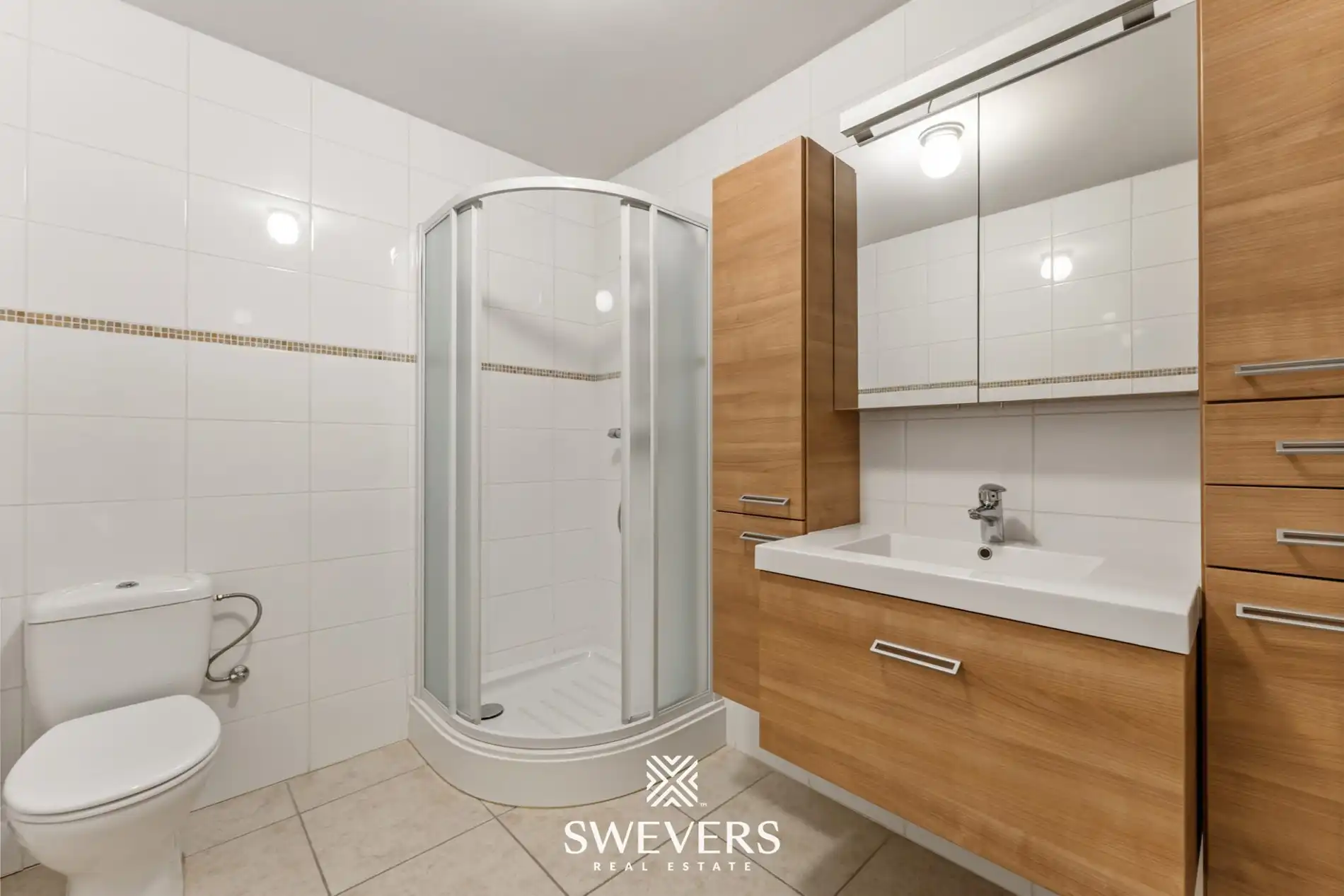 Rustig gelegen, recente en instapklare woning met ruime tuin te Budingen. foto 11