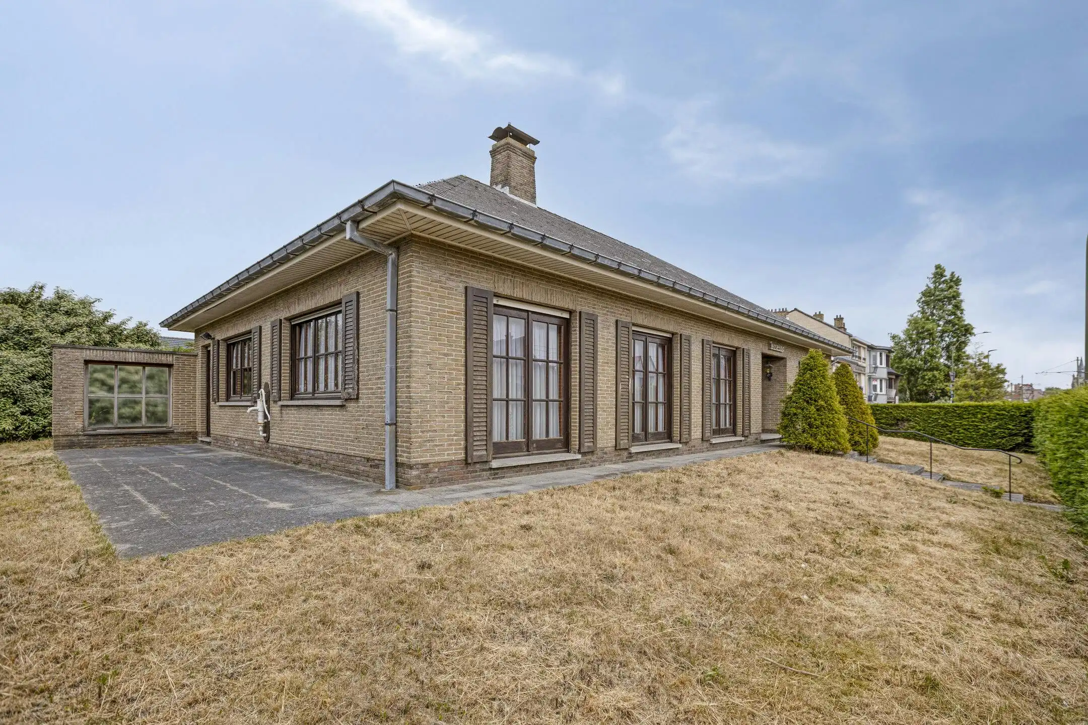 Te renoveren vrijstaande bungalow te koop in De Panne foto 19