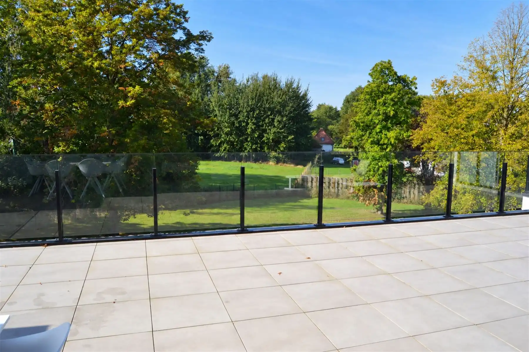 Penthouse met ruime terrassen en open zicht op het groen in Vichte foto 10