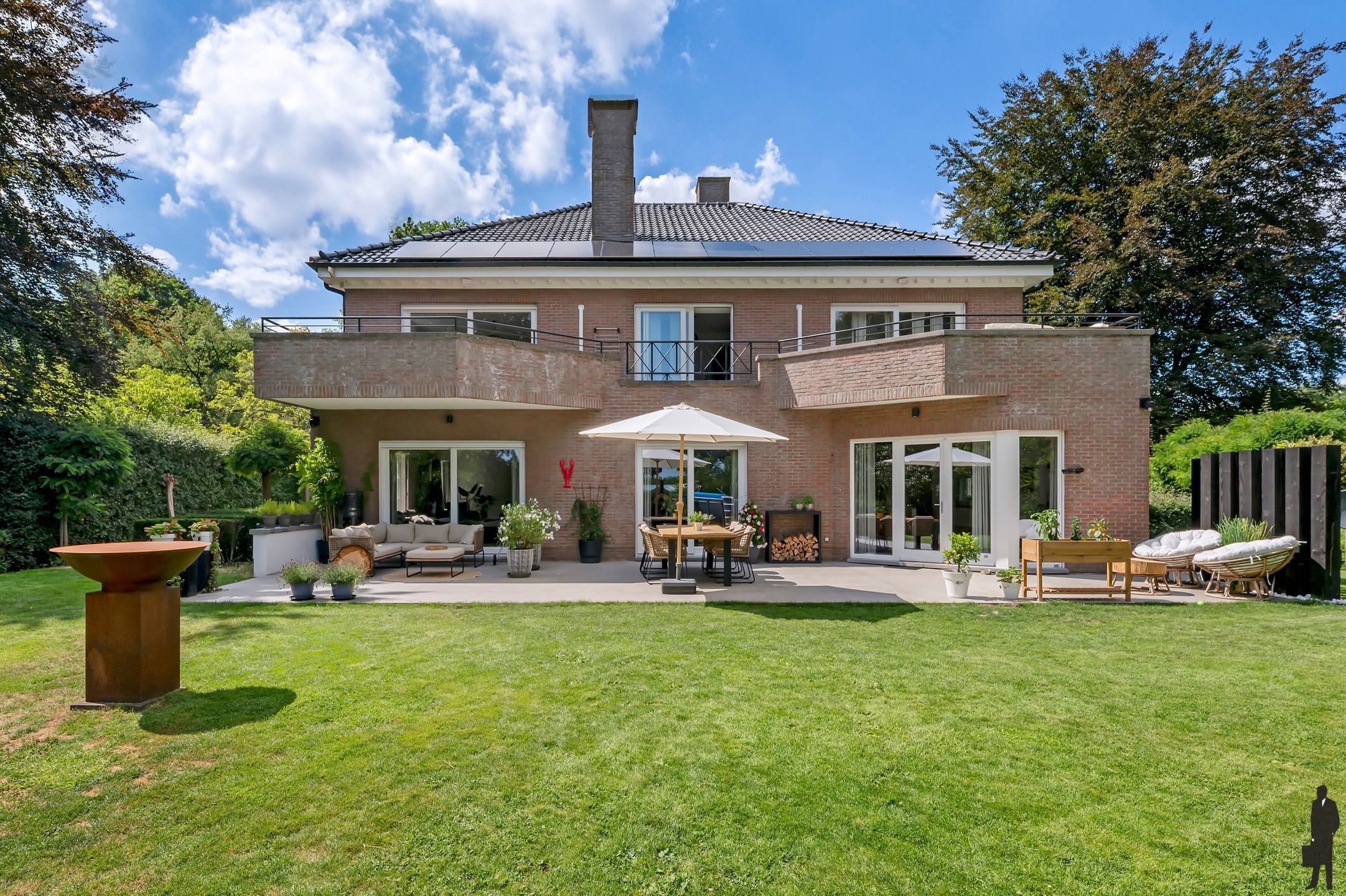 In de residentiële villawijk, De Meersebergen nabij Breda klassieke herenhuis op ca. 2135 m² met uitzicht op "Markdal". foto 51