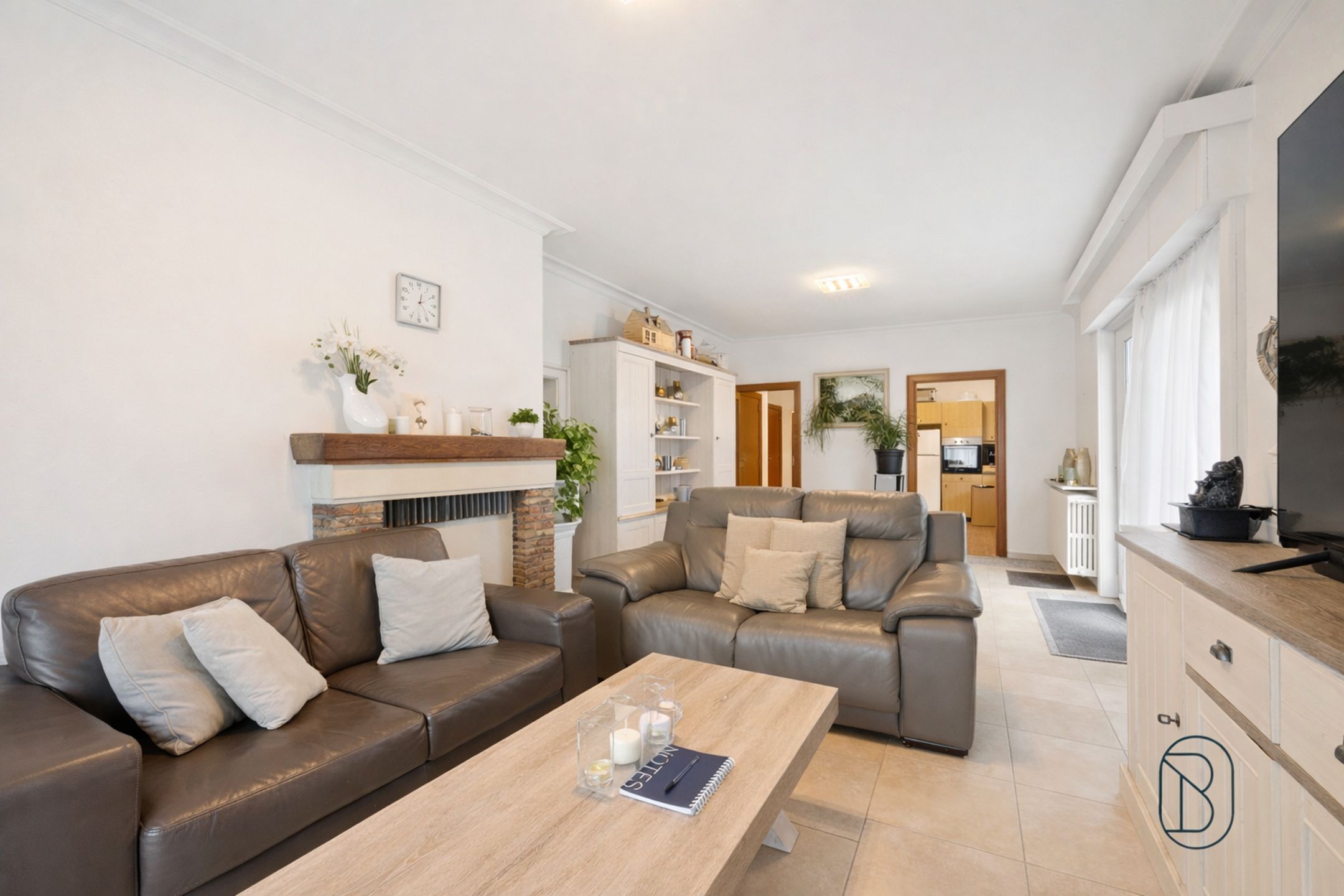 Gelijkvloers appartement met tuin, staanplaats en garage foto 3