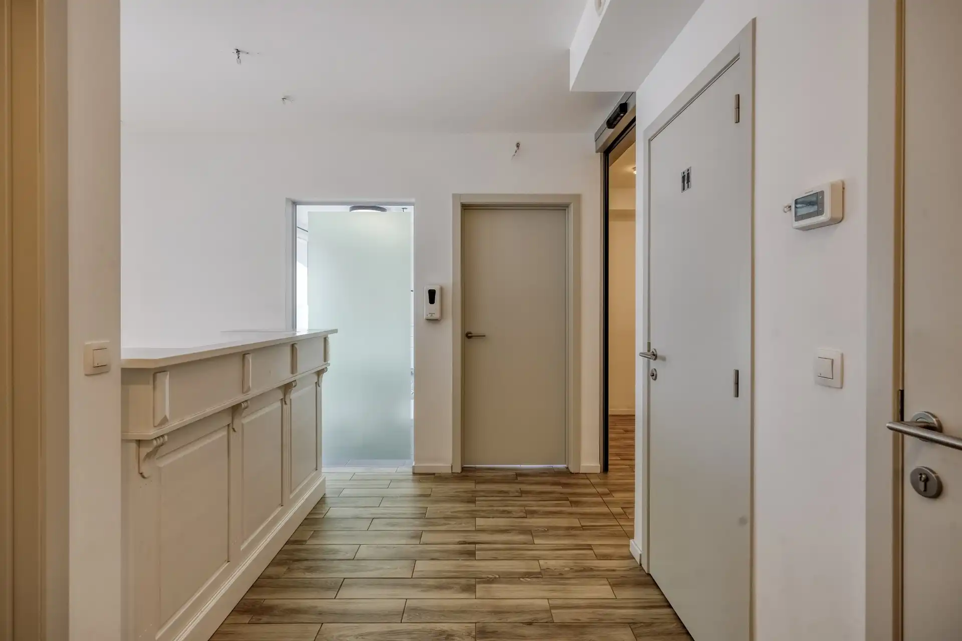 Handel-kantoor ruimte te huur nabij centrum Merchtem  foto 5