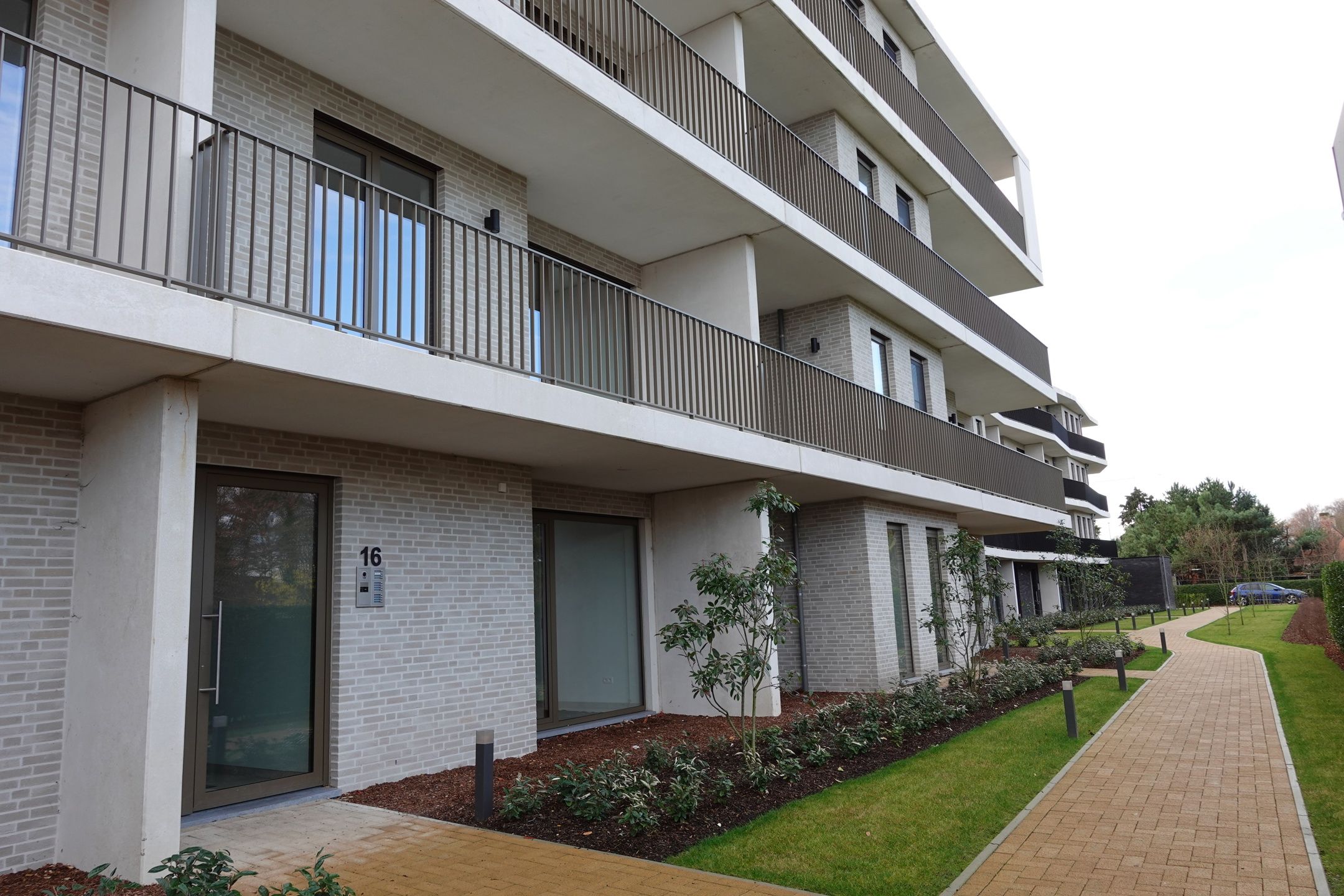 Knap nieuwbouw appartement met 2 slaapkamers te Oud-Turnhout foto {{pictureIndex}}