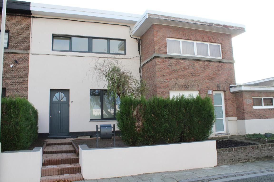 Gerenoveerde instapklare woning foto {{pictureIndex}}