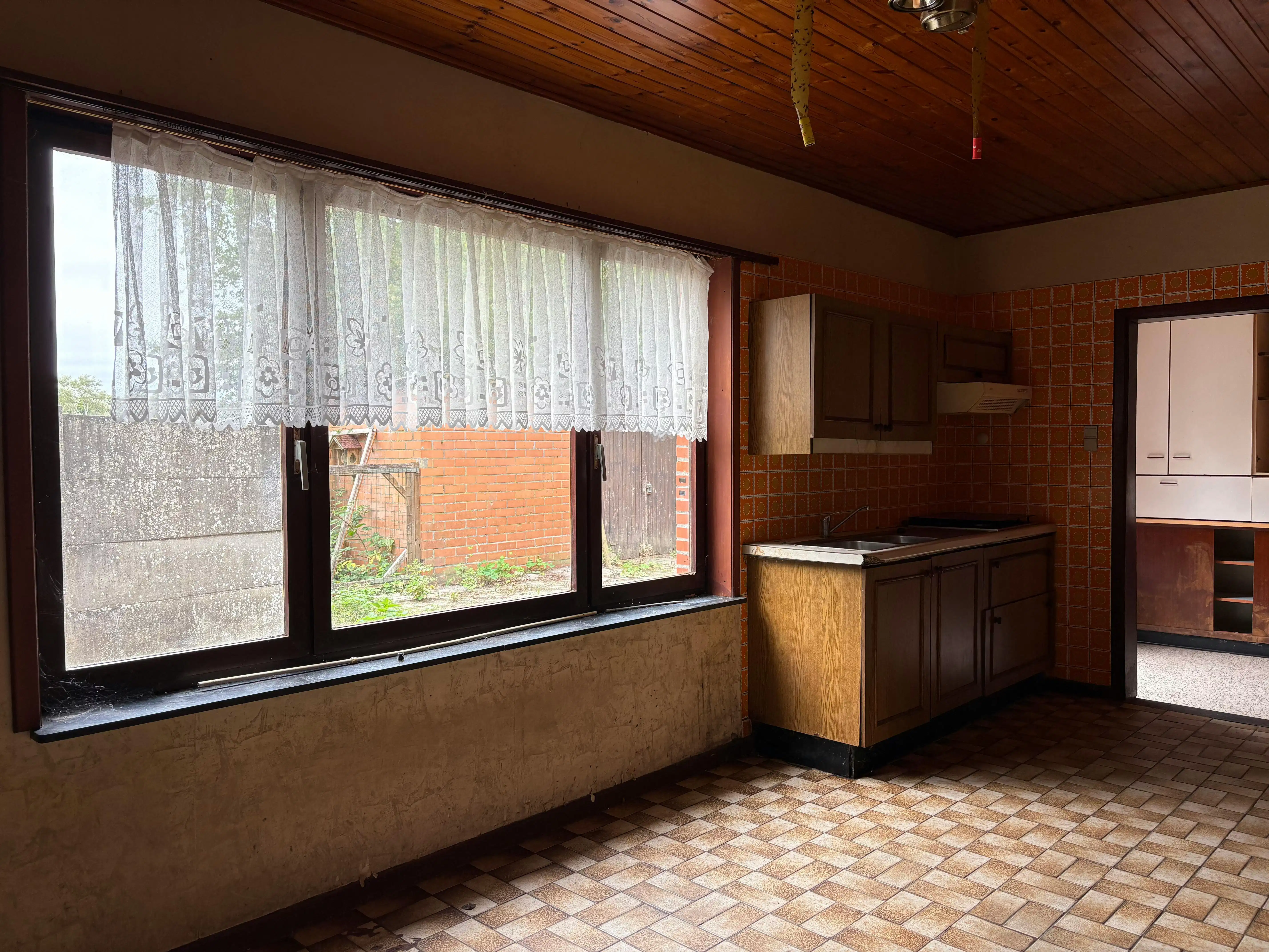 Te renoveren te koop met 4 à 5 slaapkamers te Essen-Wildert! foto 13