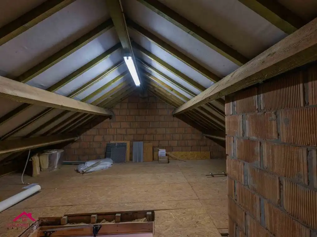 Instapklare gezinswoning met tuin foto 34