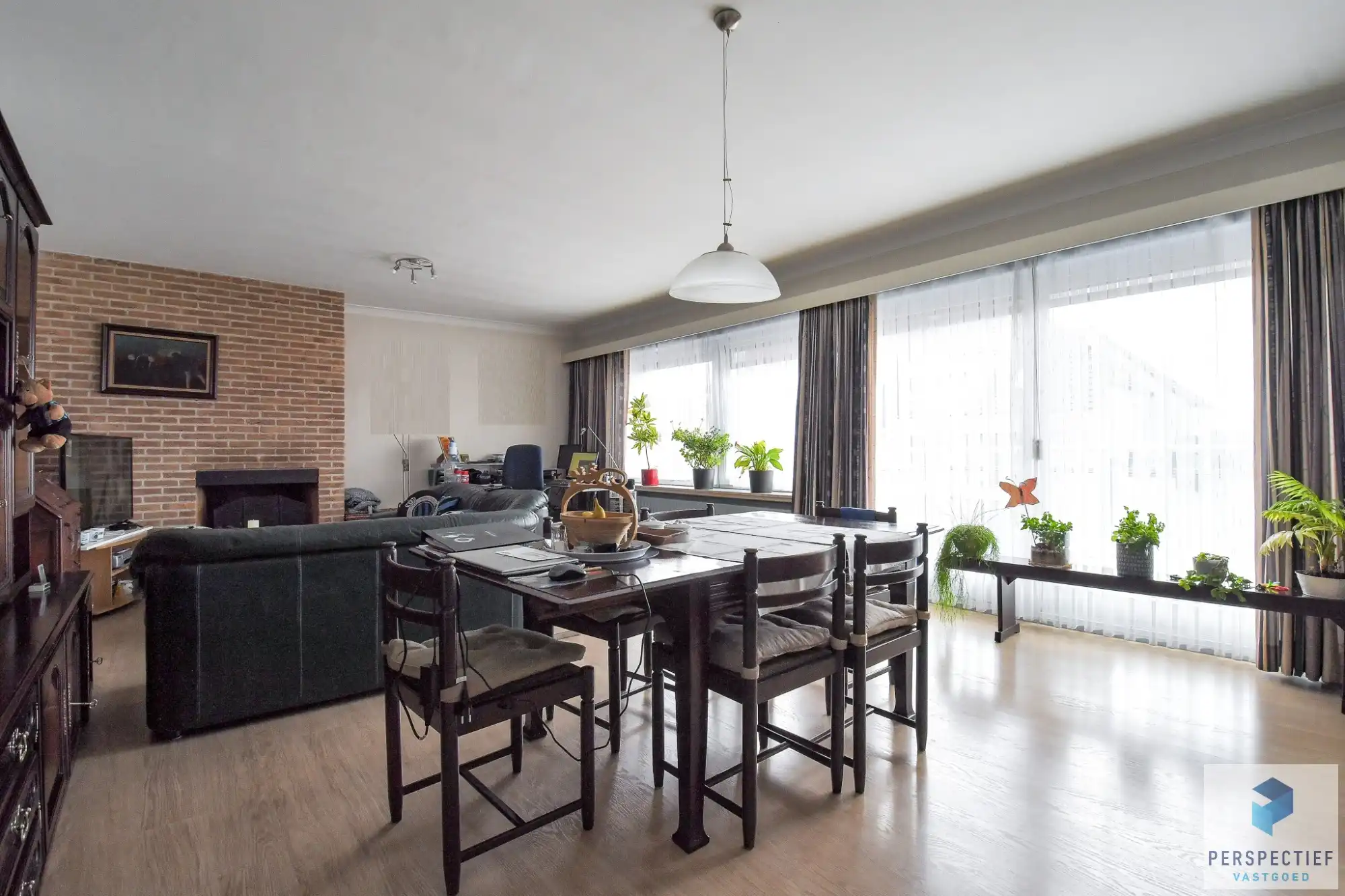 GOED GELEGEN en GROOT ( 150 m²) APPARTEMENT MET 3 SLAAPKAMERS EN  GARAGE foto 5