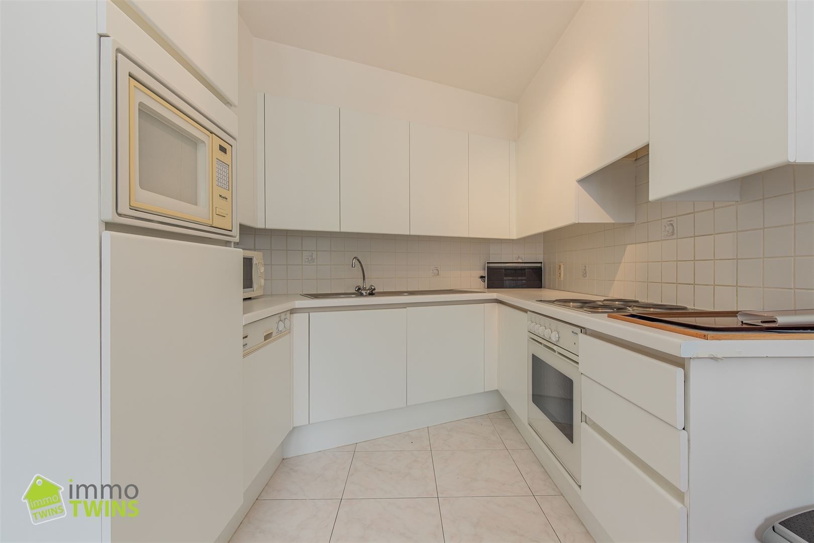 Stijlvol appartement met prachtig uitzicht op het Keizersplein hartje Aalst foto 7