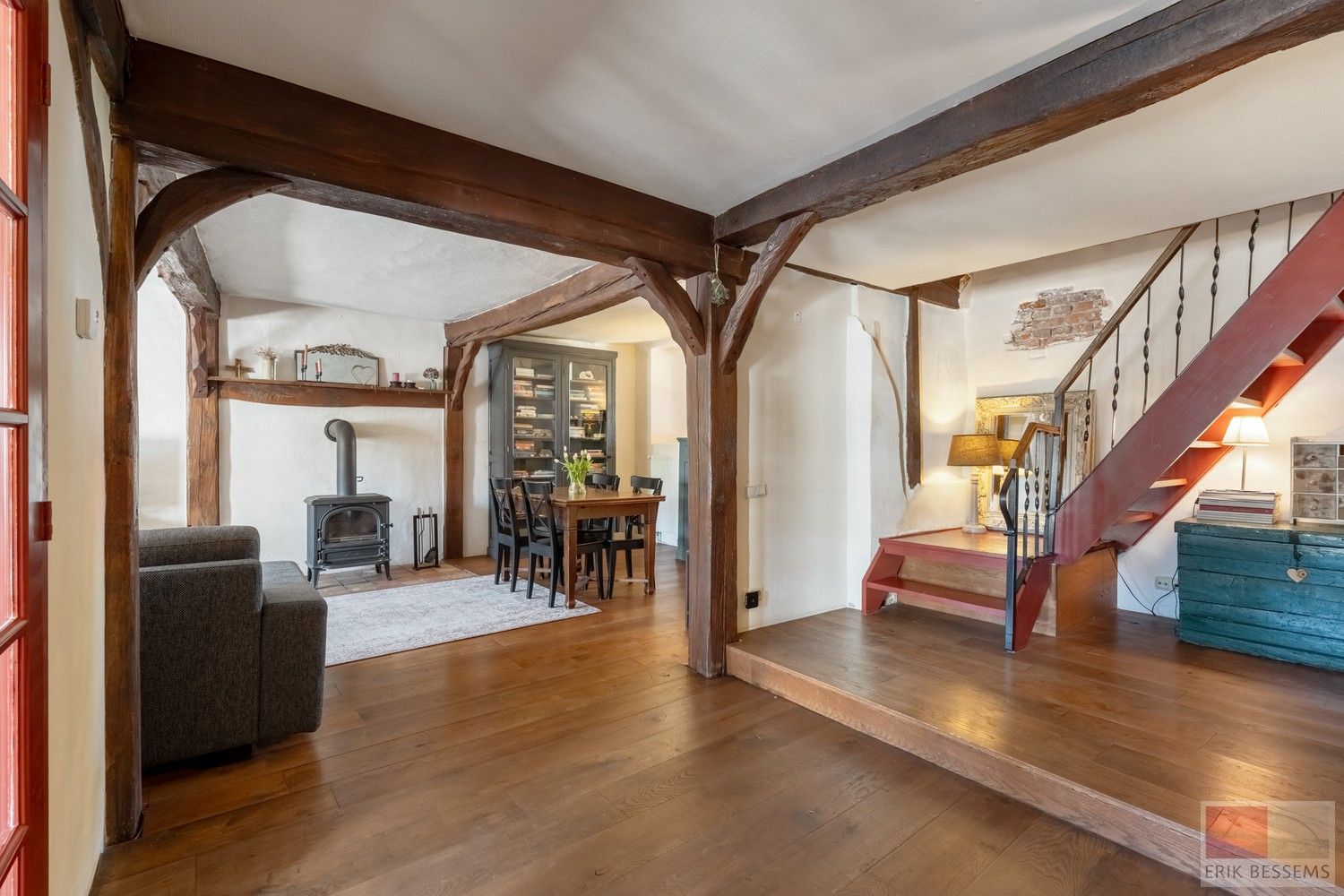 Prachtige authentieke halfvrijstaande woning uit 1800, gelegen op een perceel van 325 m² in het idyllische Teuven. foto 7