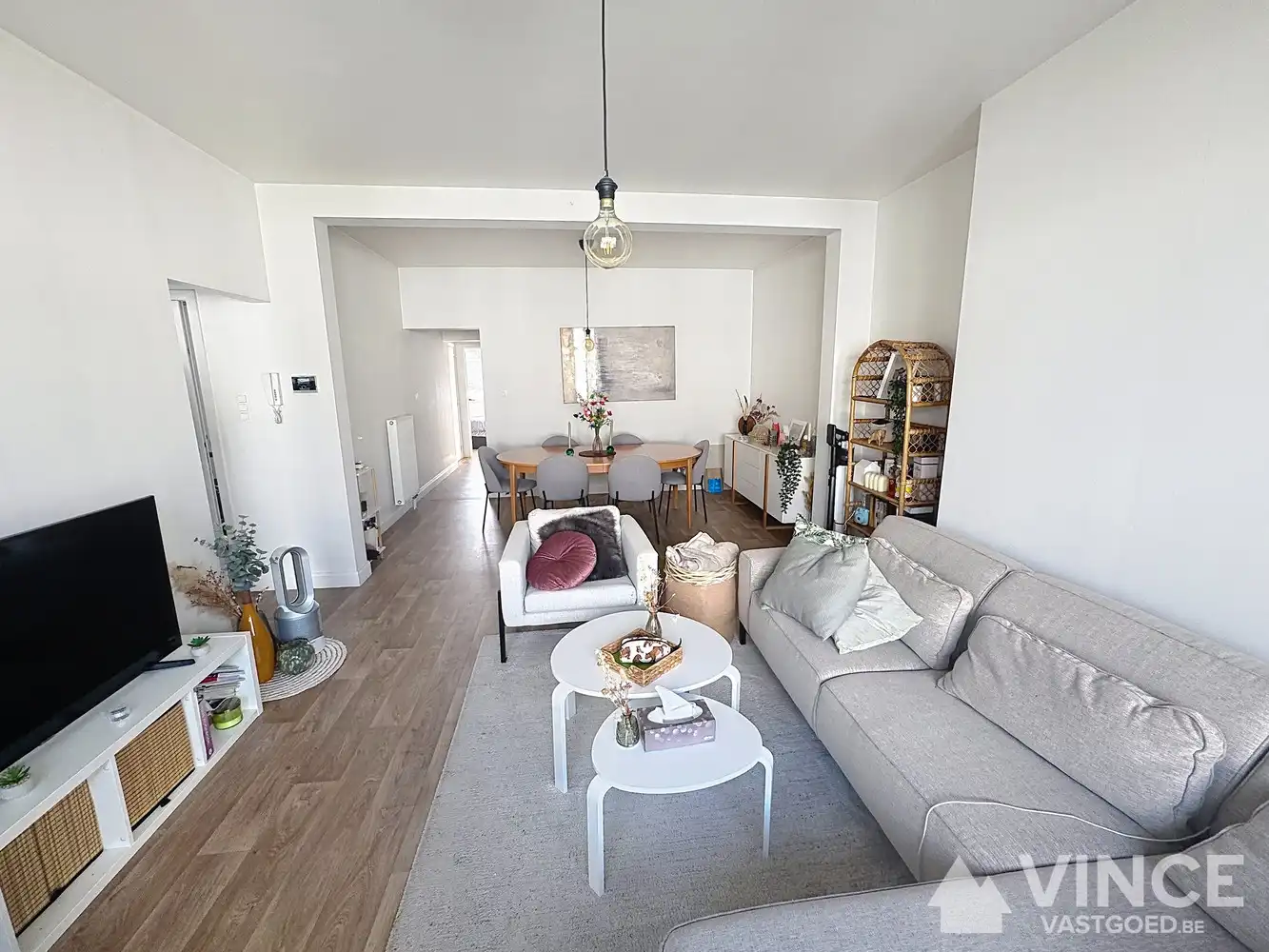Zeer net en licht appartement op super locatie foto 3
