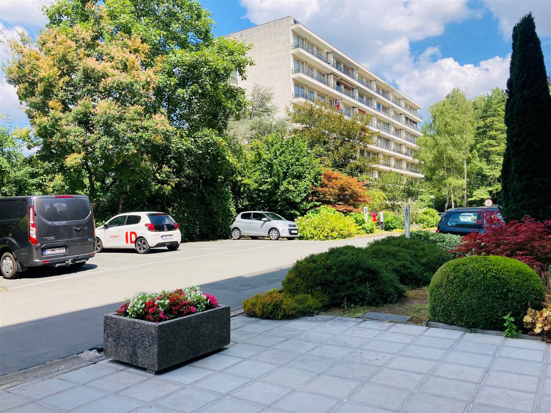 Elsene/Boondaal - Gerenoveerde studio met terras foto 4