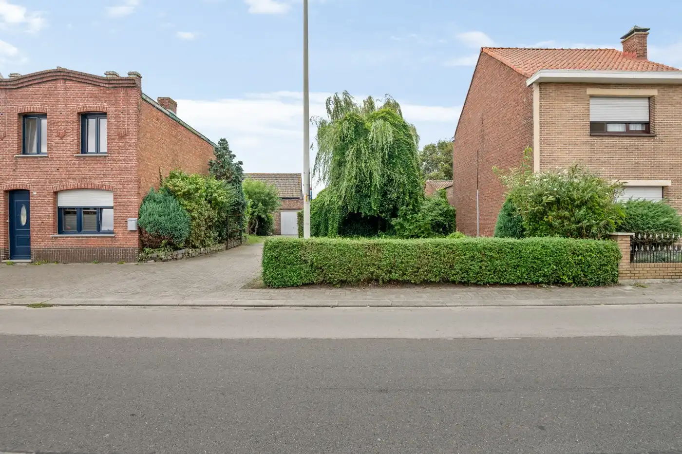 Centraal gelegen bouwgrond van 600m² in centrum van Zandvliet foto 11