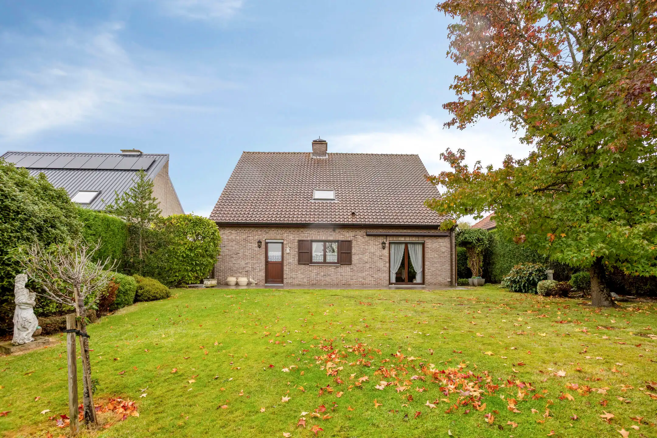 Ruime open bebouwing met 6 slaapkamers foto 34